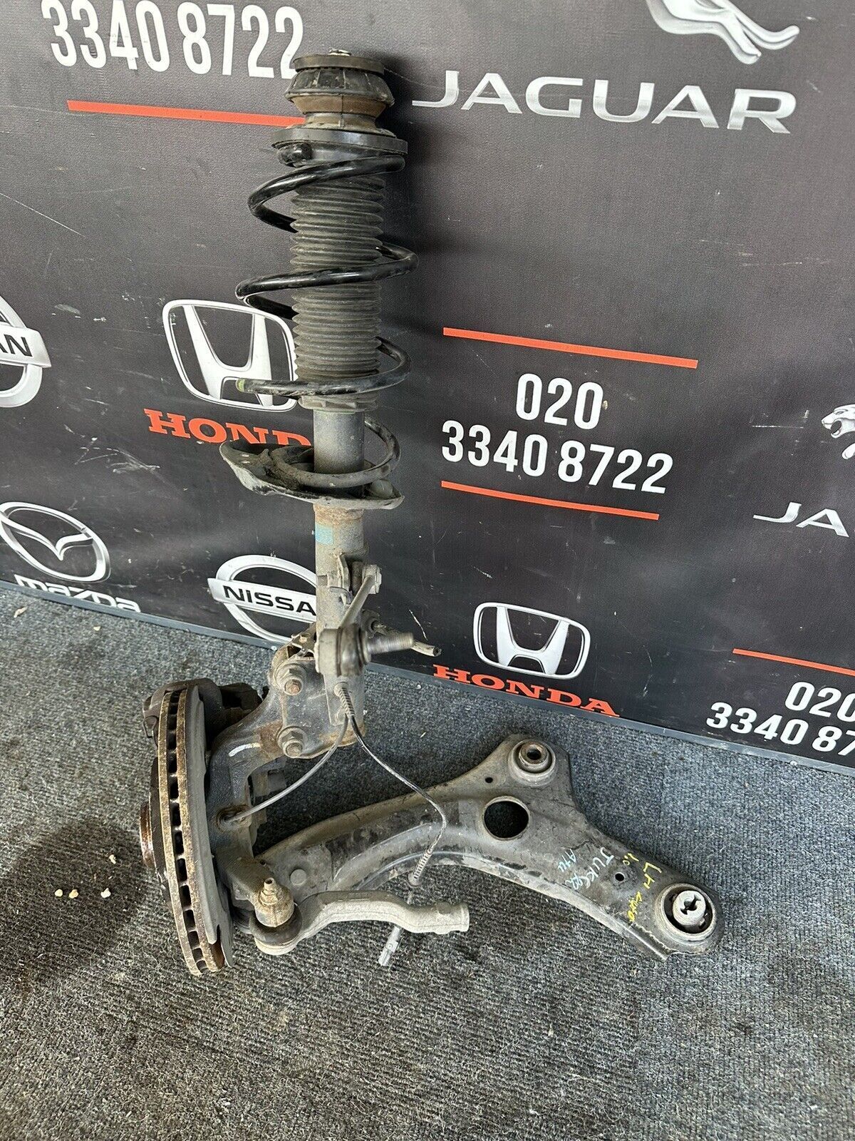 NISSAN JUKE F16 2022 1.0 PETROL O/S/F DRIVER SIDE FRONT SUSPENSION LEG COMPLETE