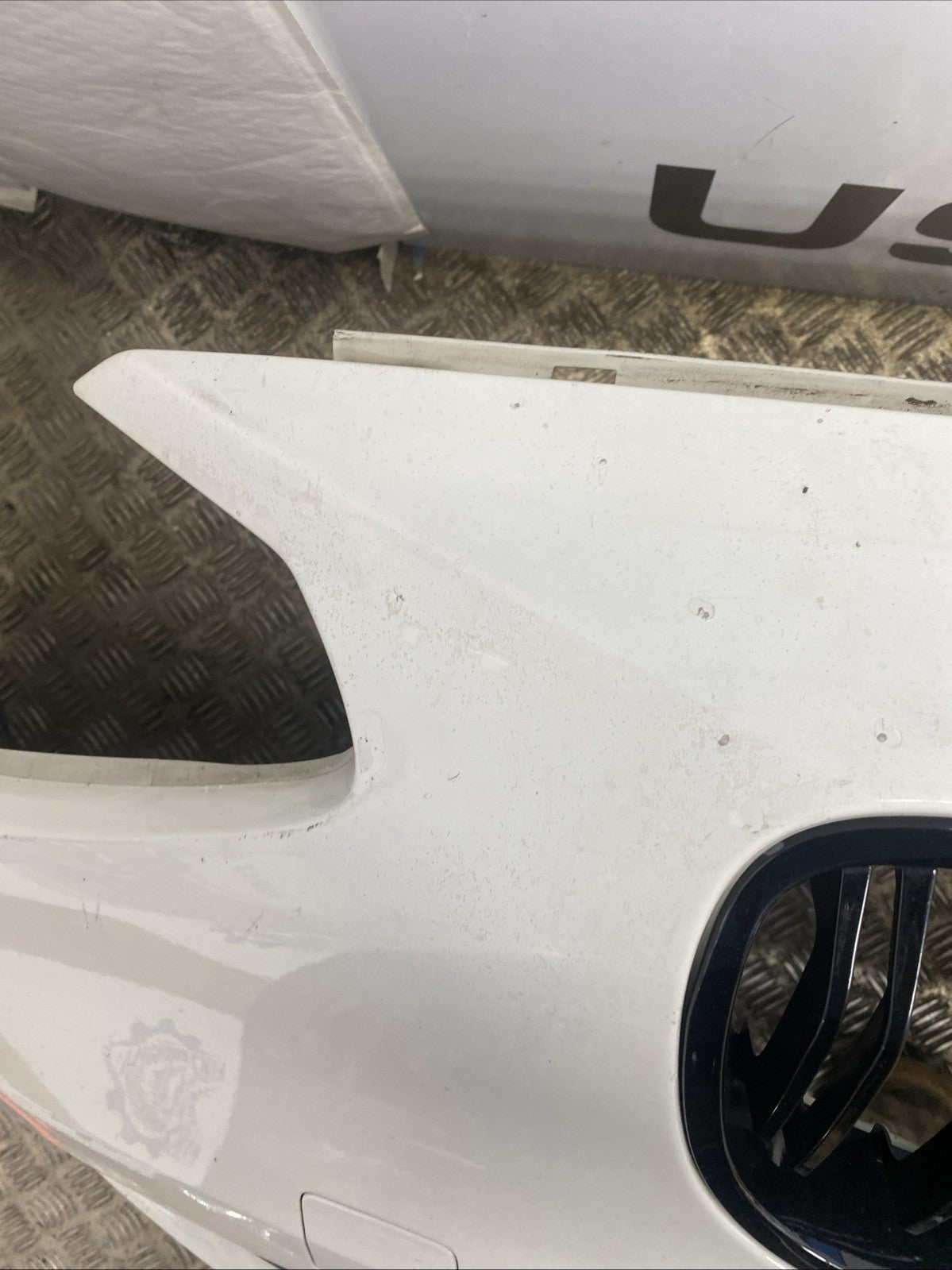 BMW 1 SERIES F20 2012 13 14 Complete Front Bumper Assembly  Alpine White 300