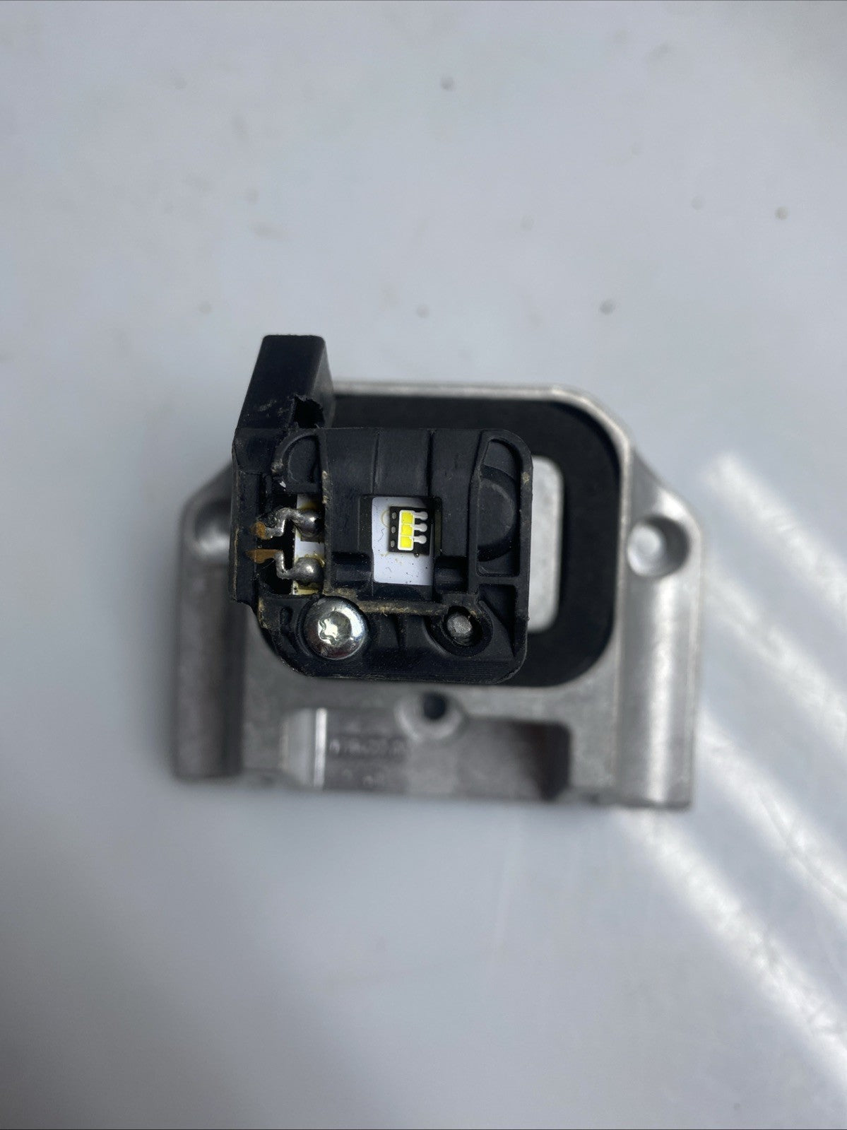 BMW 1 Series F20 Front Right Headlight Control Module - 178422-00