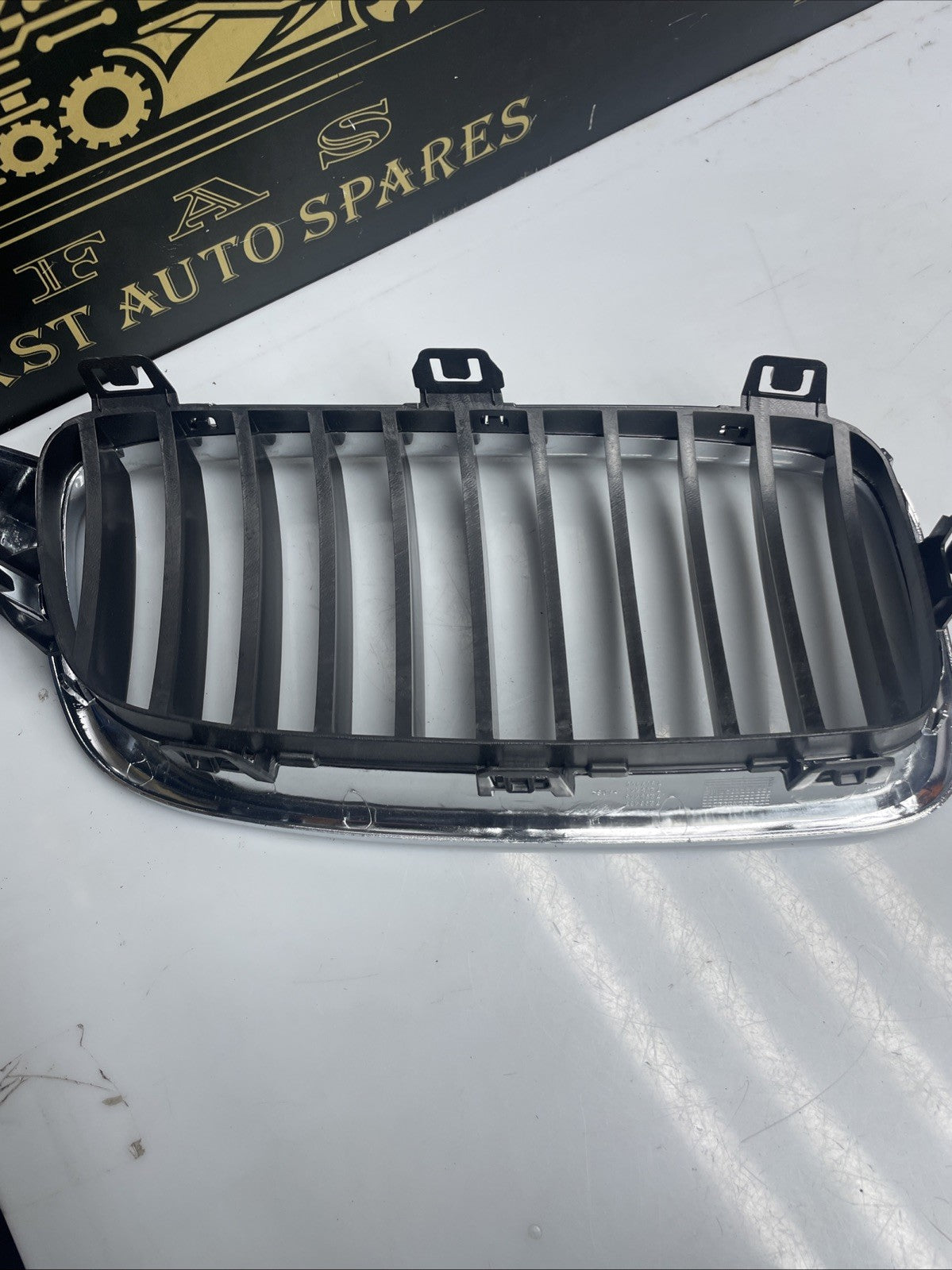 BMW 3 SERIES F30 F31 LH FRONT BUMPER KIDNEY GRILL 7295437 7295443 7295441