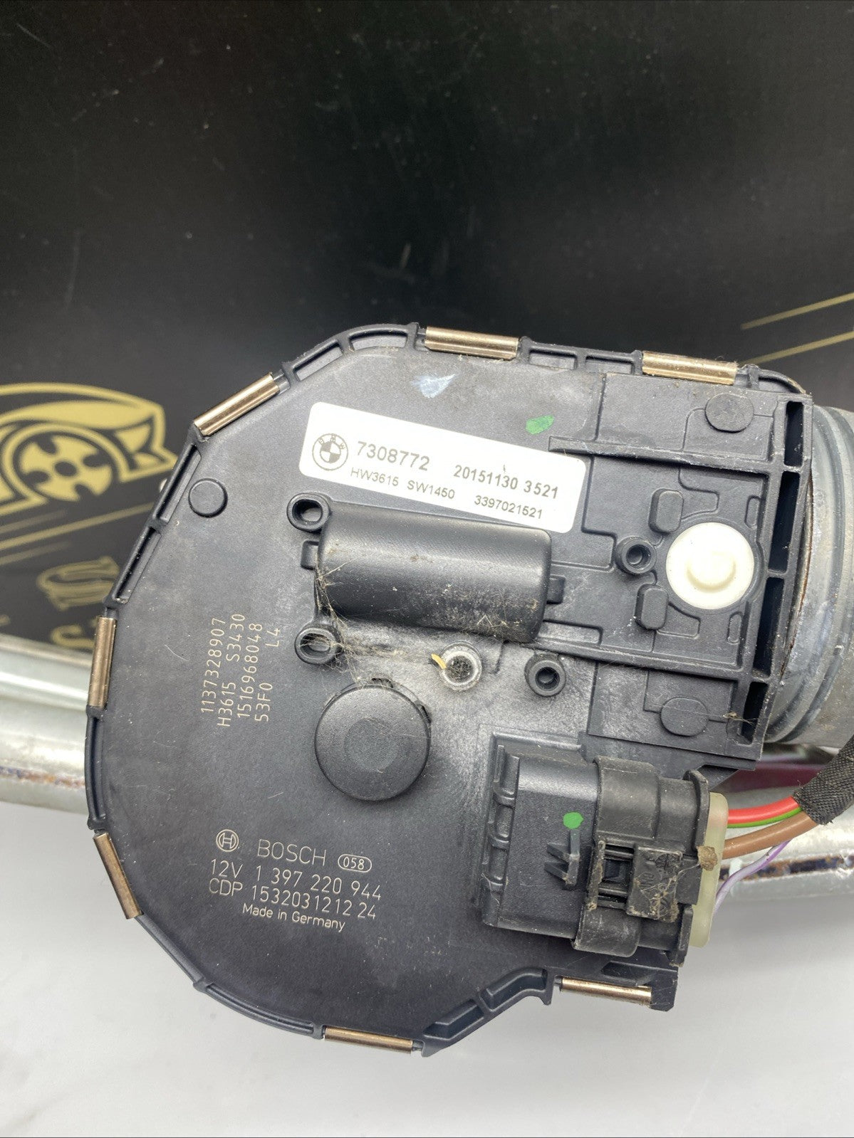 BMW 5 Series F10 F11 Front Windscreen Wiper Motor & Linkage  7308772