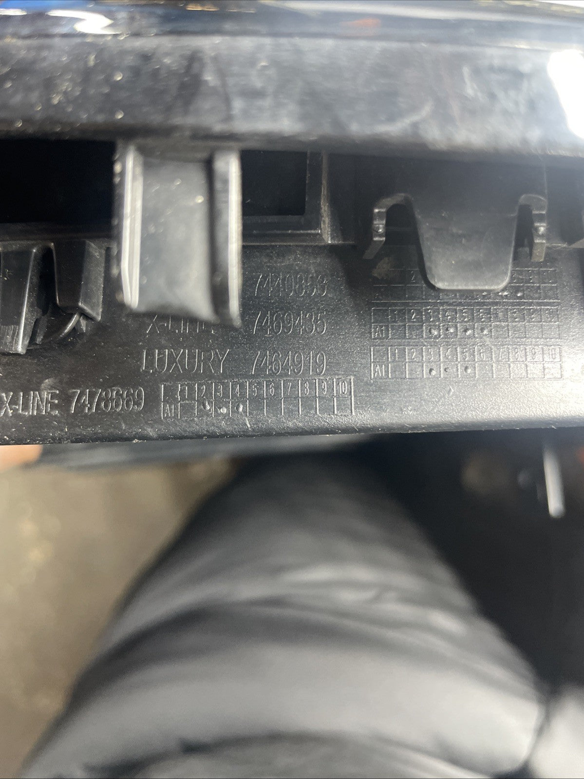BMW X3 G01 Front Left Kidney Grille 51137440853 7440853