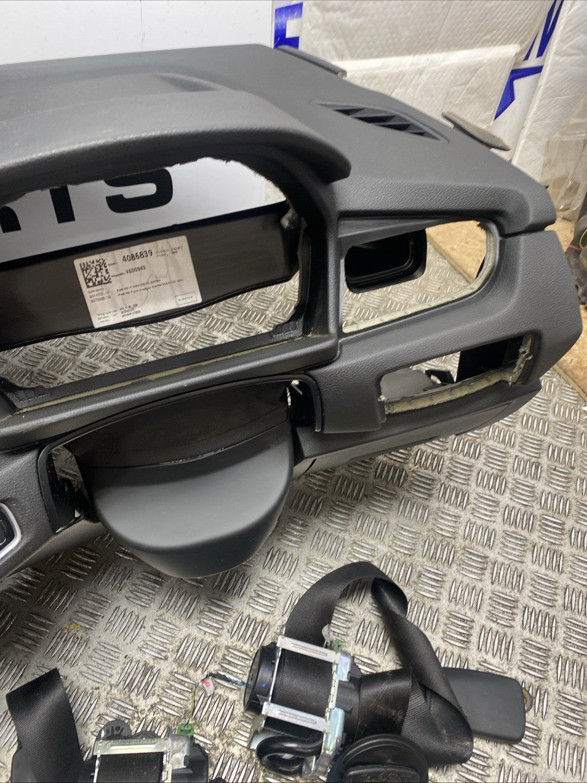 BMW 2 Series F45 F46 Estate ABag Kit Seat Belts DashBoard