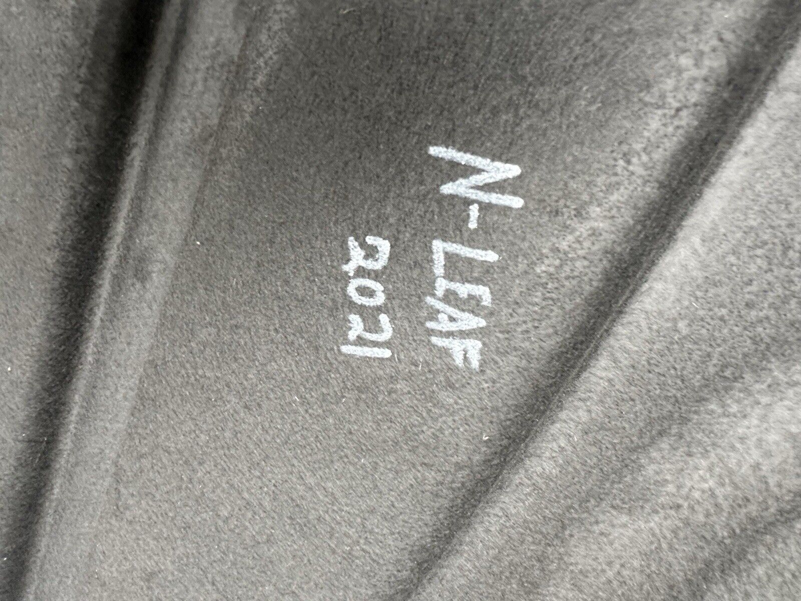 2021 NISSAN LEAF Parcel Shelf