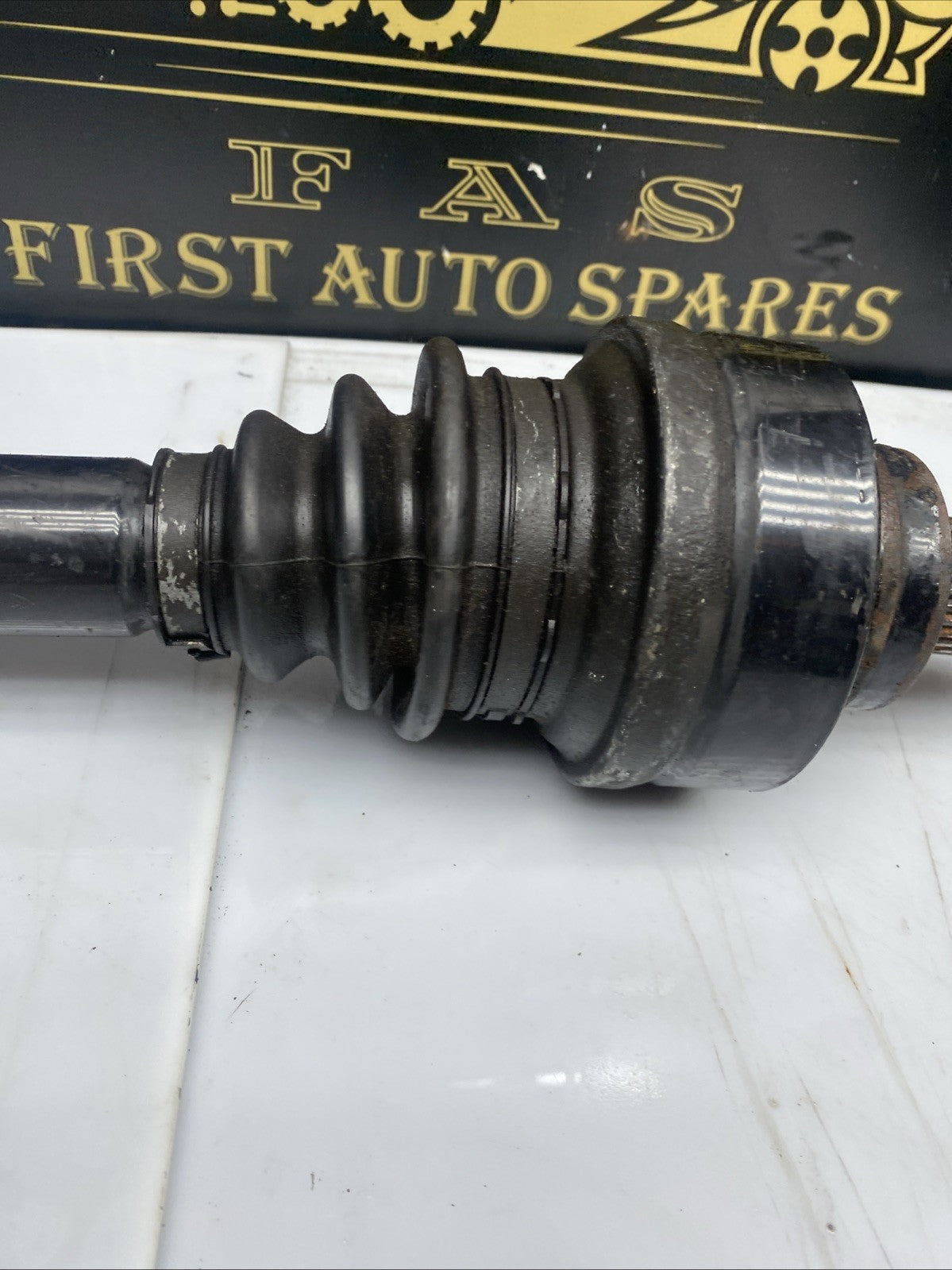 BMW 1 SERIES F20/F21 2019 LEFT REAR DRIVESHAFT 3.0L PETROL 33207597685