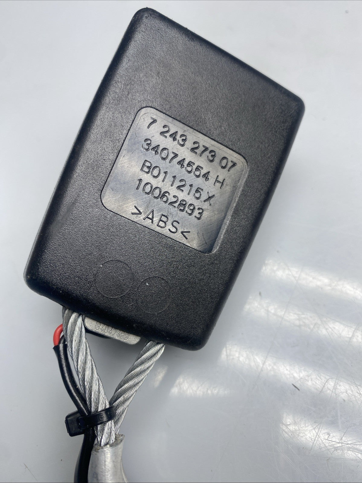 BMW 5 SERIES F10 F11 LCI 2014 SEAT BELT BUCKLE REAR LEFT PASSENGER SIDE 7243273