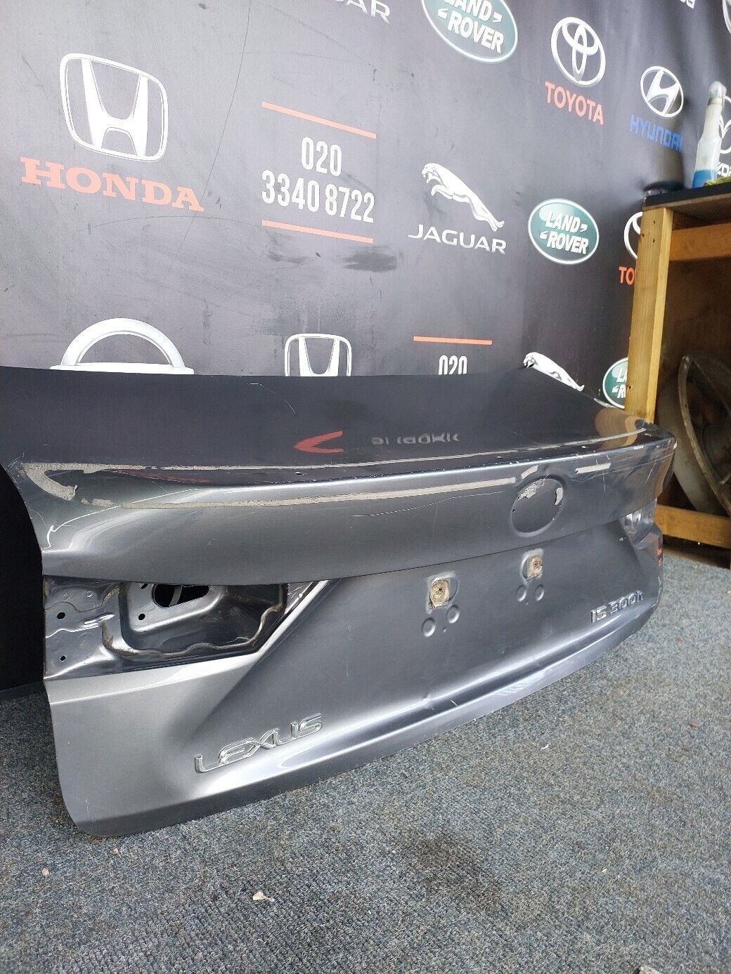 LEXUS IS 300 2018 BOOTLID / TAILGATE