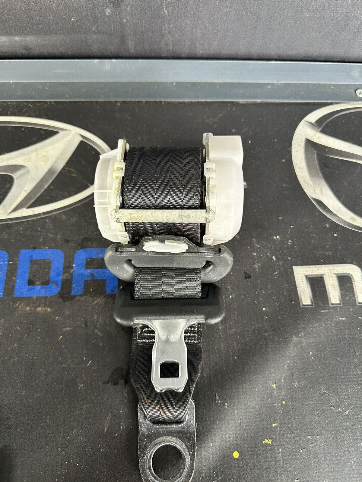 TOYOTA AYGO 2012 REAR SEAT BELTS NS OS ASSEMBLY 2006-2012