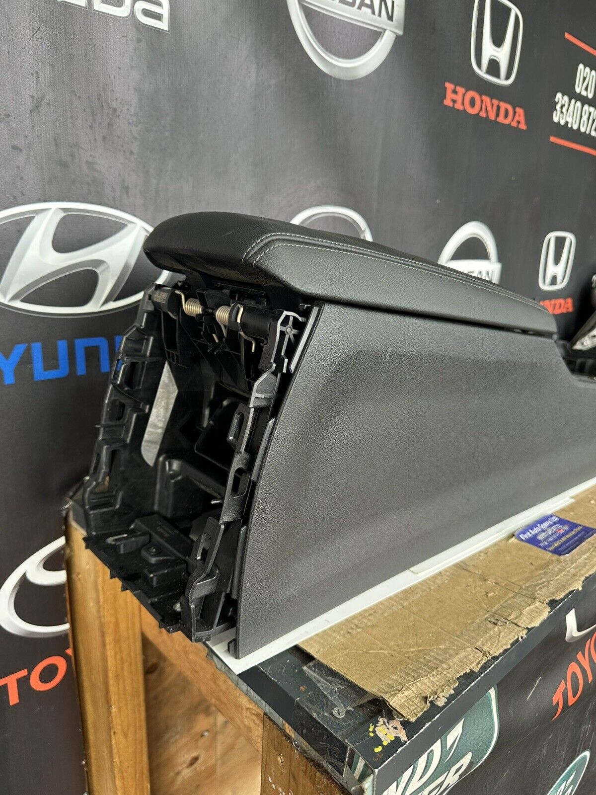 BMW 3 G20 G21 Mittelkonsole Armlehne Middle Console 