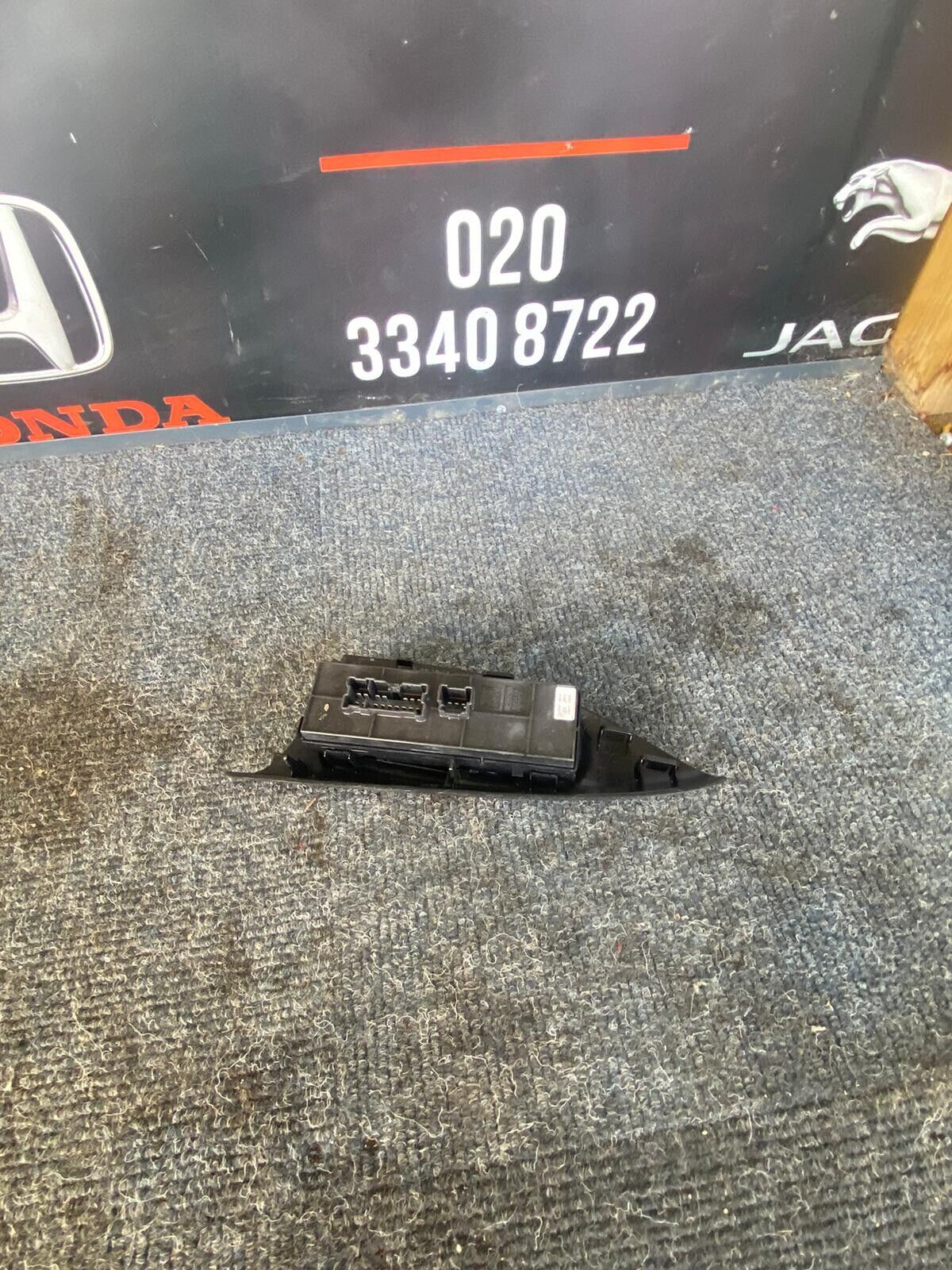 Nissan Juke 2011-2016 Osf Drivers Front Right Window Switch