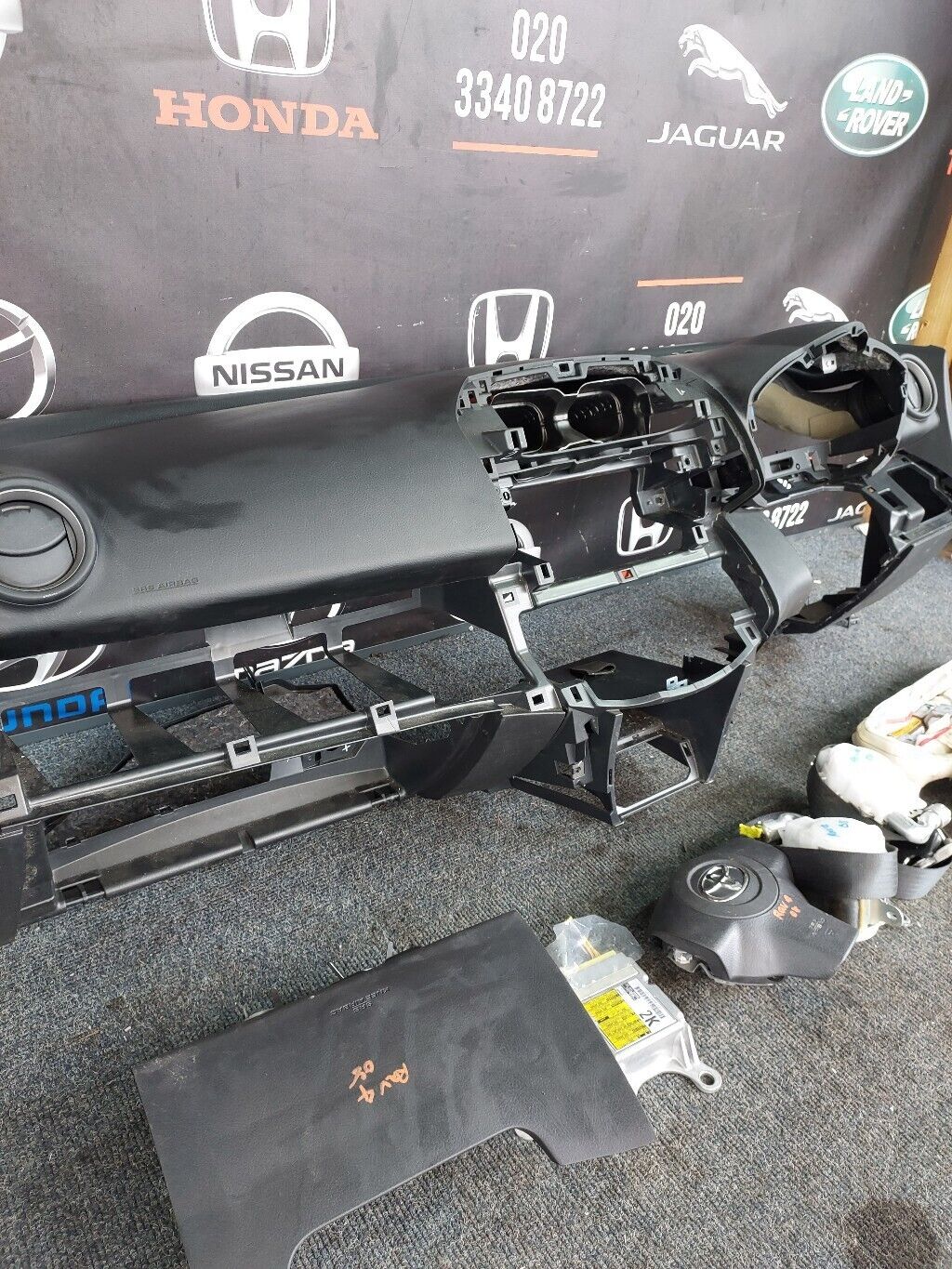 TOYOTA RAV 4 2008 COMPLETE DASHBOARD SEATBELT & AIRBAG KIT