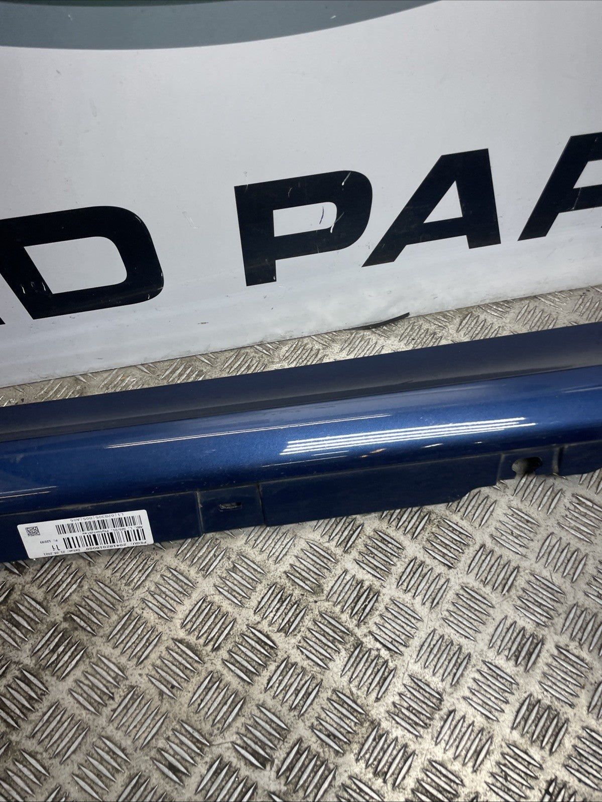 Bmw 5 series side skirt passenger left 2016-2023 m sport 8070341
