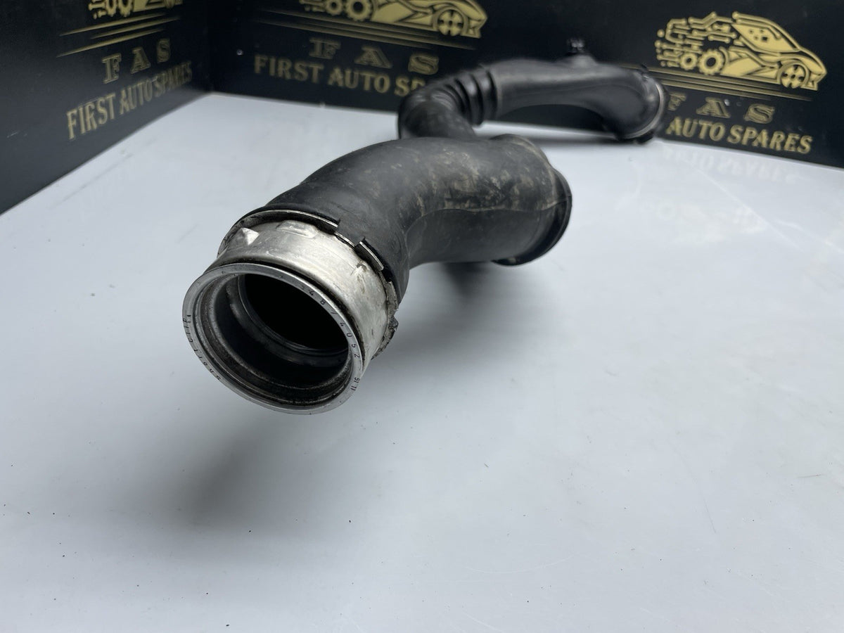 CHARGE AIR LINE INTERCOOLER PIPE FOR BMW E81 E82 E88 E90 E91 E92 E93 E84 7797483