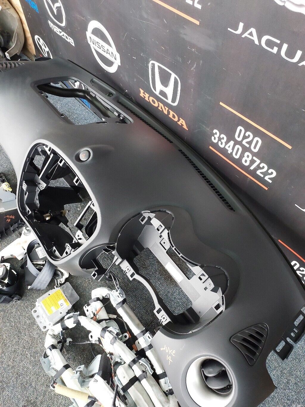 NISSAN JUKE DASHBOARD SEATBELT & AIRBAG COMPLETE 2014