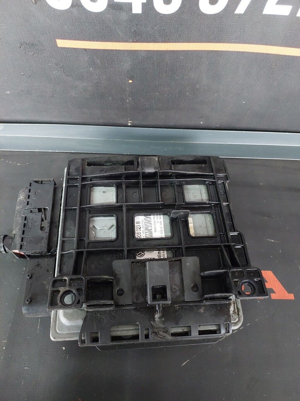 VOLKSWAGEN GOLF DIESEL ENGINE CONTROL UNIT 2010 03L906023B