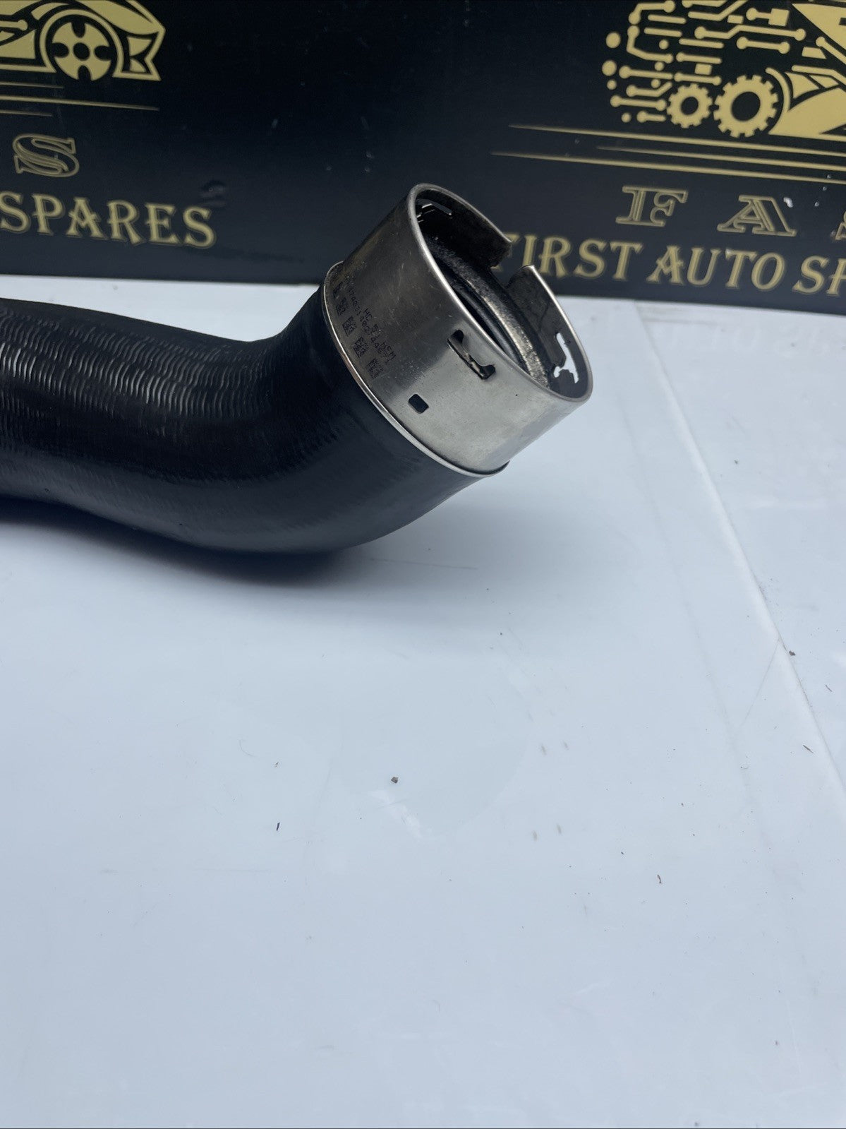 BMW 5 SERIES F10 F11 F07 N47 520D INTERCOOLER PIPE HOSE 7810615,