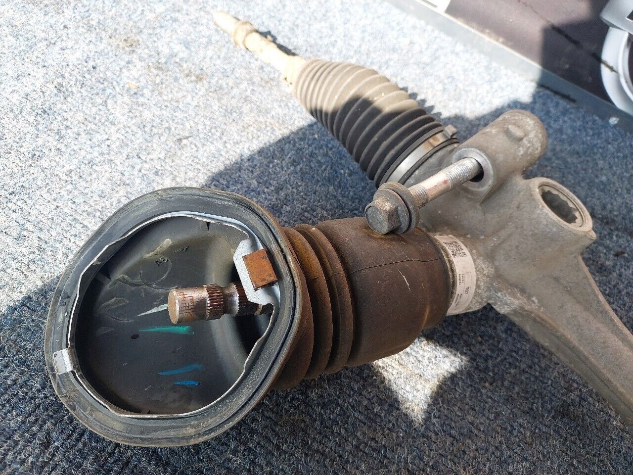 TOYOTA AURIS HATCHBACK STEERING RACK 2013 PETROL