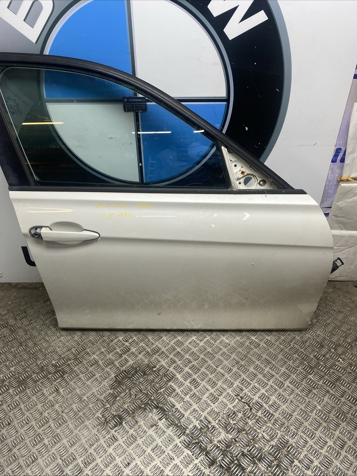 BMW 3 SERIES F31 F30 SALOON ESTATE FRONT DOOR RIGHT DRIVER