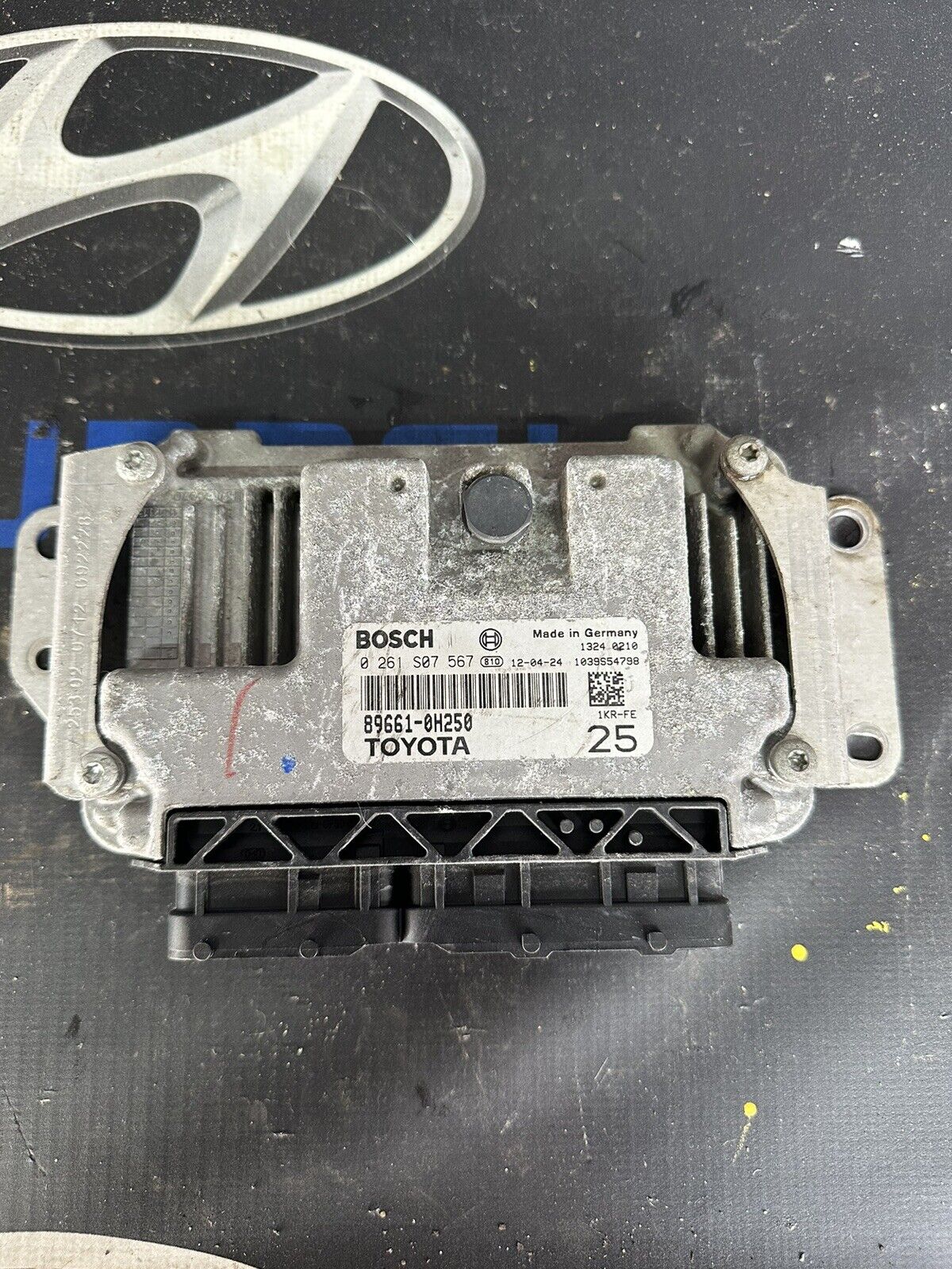 TOYOTA AYGO 2012 MK1 ENGINE ECU 1.0 PETROL   89661-0H250  2006-2013