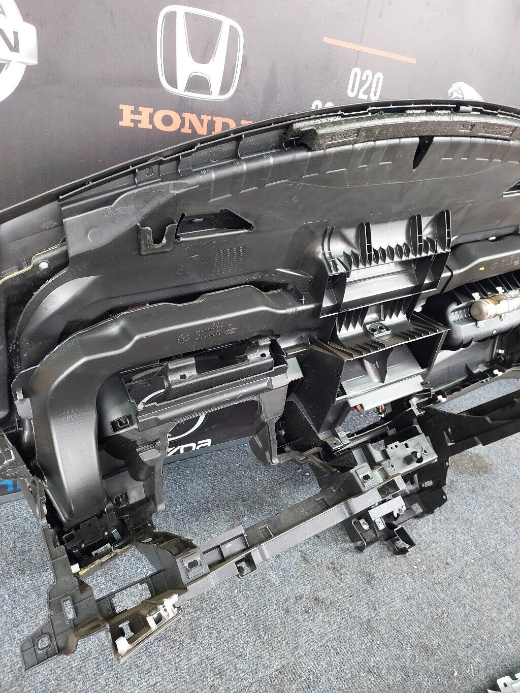 FORD FOCUS DASHBOARD SEAT BELT & AIRBAG KIT COMPLETE 2012