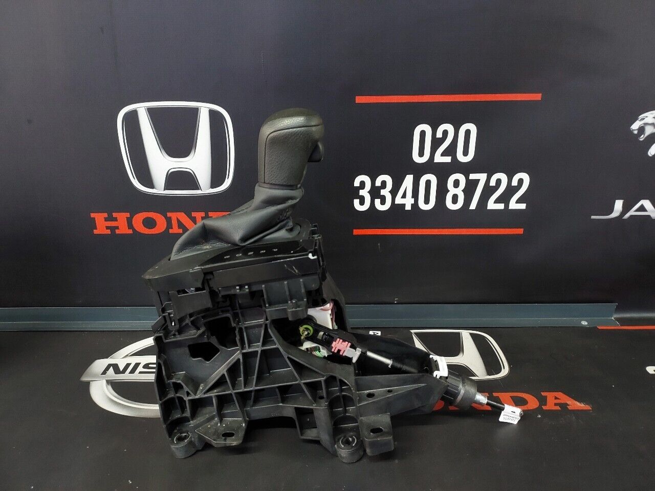 TOYOTA YARIS HYBRID AUTOMATIC GEAR SELECTOR 2021