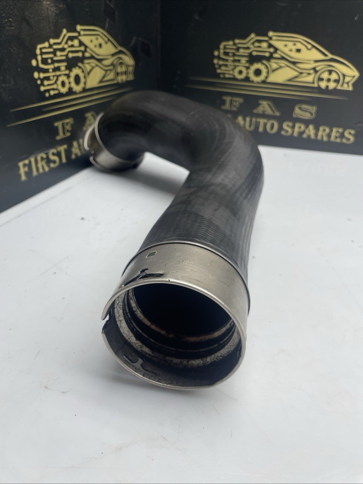 BMW 5 SERIES F10 F11 F07 N47 520D INTERCOOLER PIPE HOSE 7810615