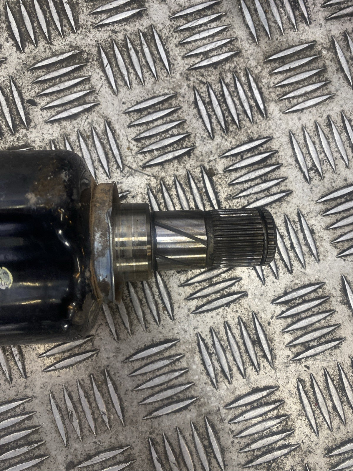 BMW F40 F44 F45 F46 F48 F39 LEFT PASSENGER SIDE DRIVESHAFT 8643375