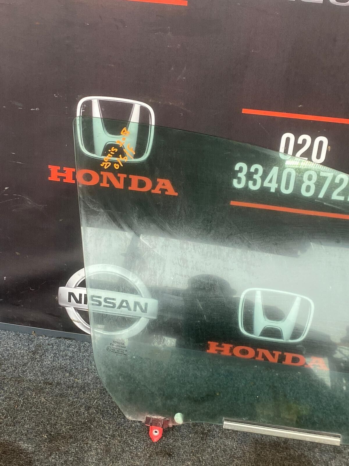 TOYOTA YARIS 2018 O/S FRONT RIGHT DOOR WINDOW GLASS