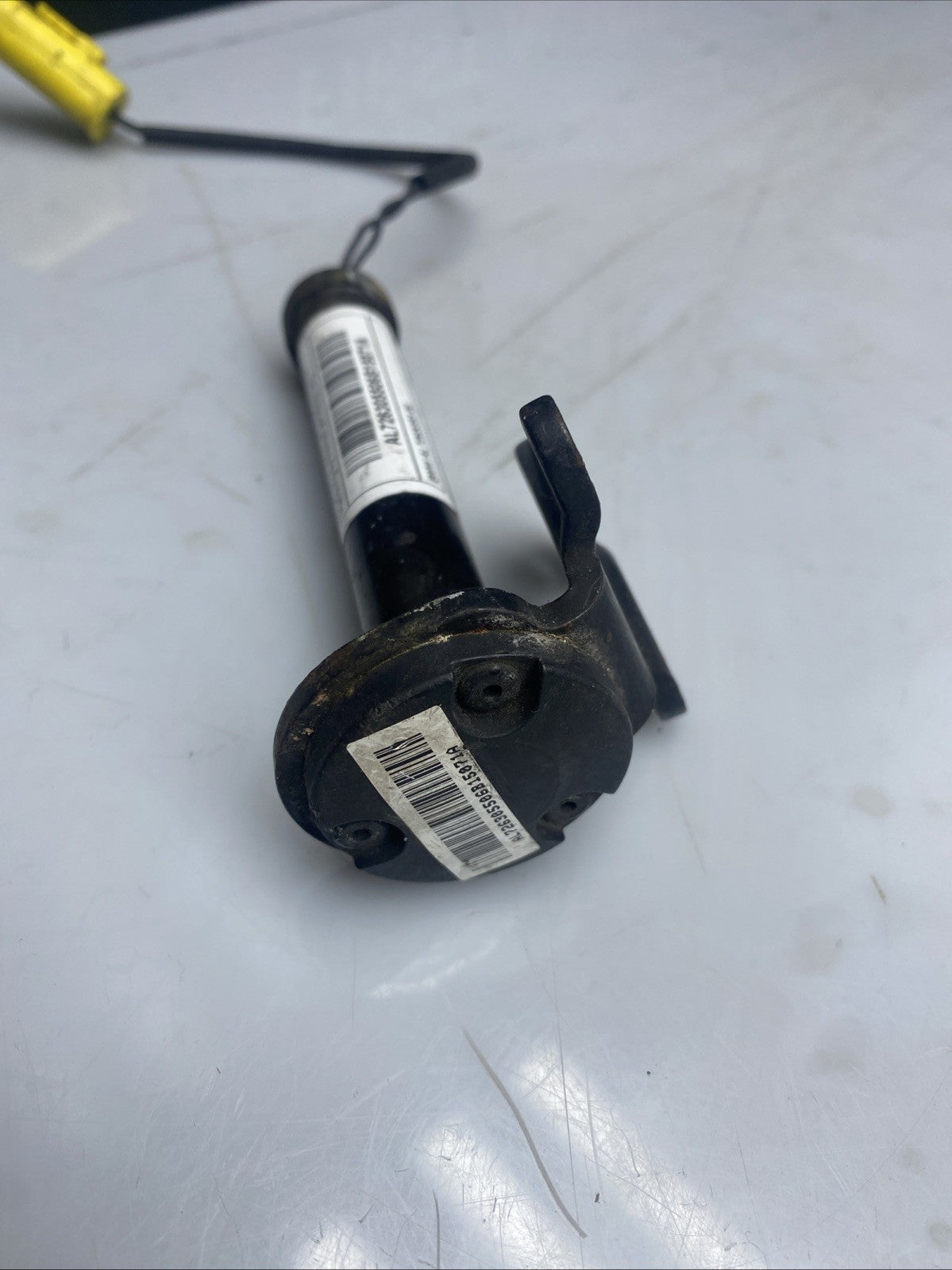 GENUINE BMW 5 SERIES F10 2016 LCI BONNET ACTUATOR LEFT SIDE 7263055