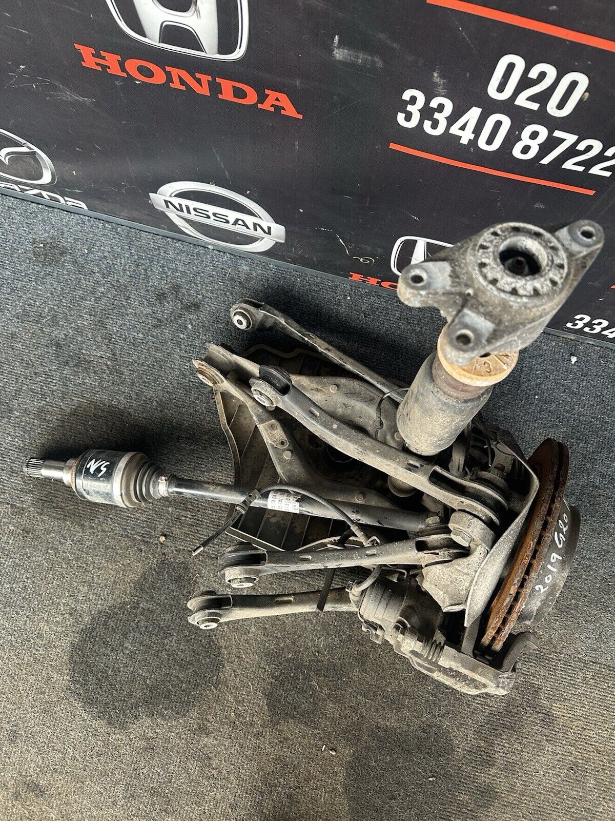 BMW 3 SERIES G20 LEFT SIDE SUSPENSION LEG COMPLETE