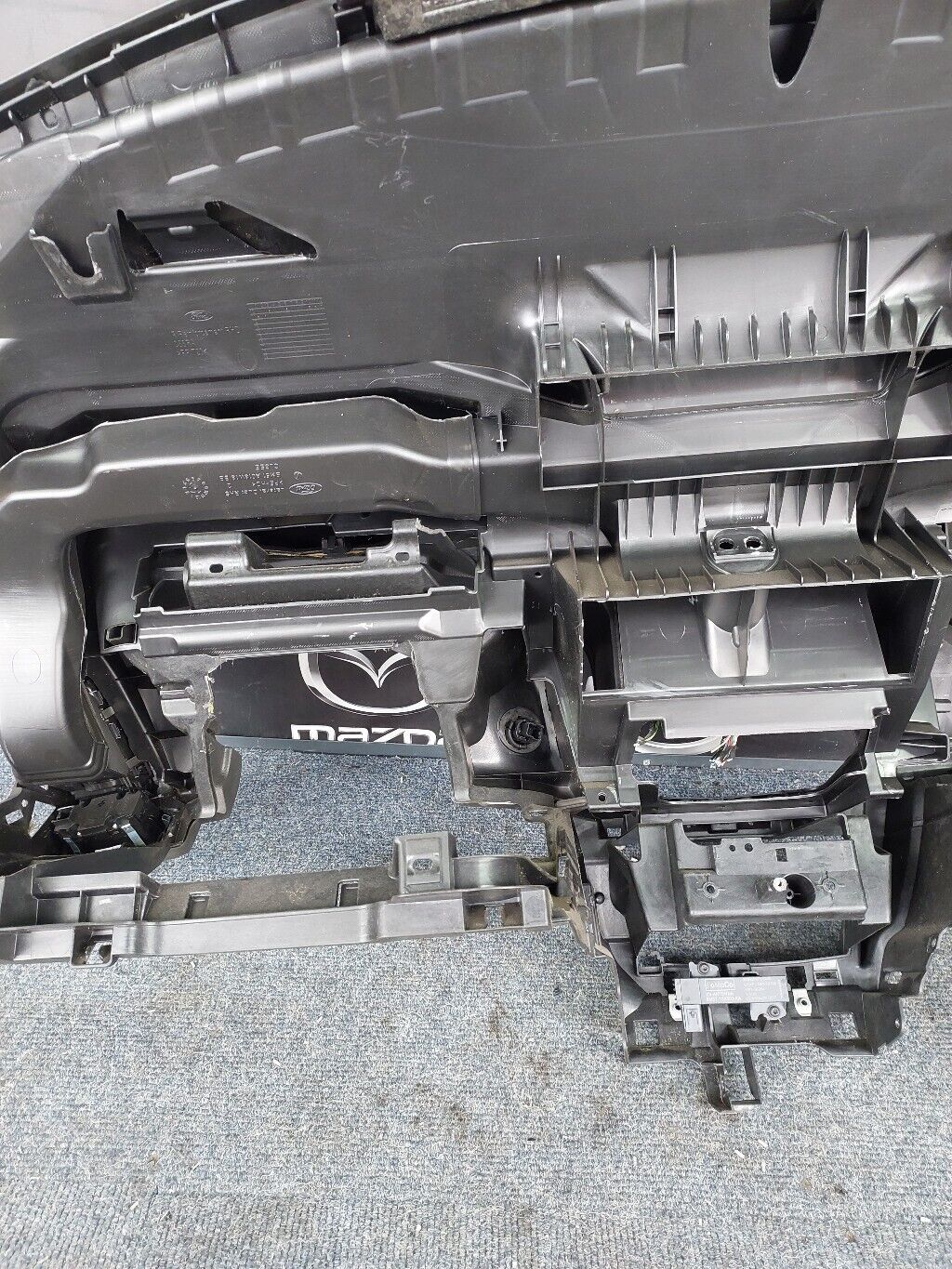 FORD FOCUS DASHBOARD SEAT BELT & AIRBAG KIT COMPLETE 2012