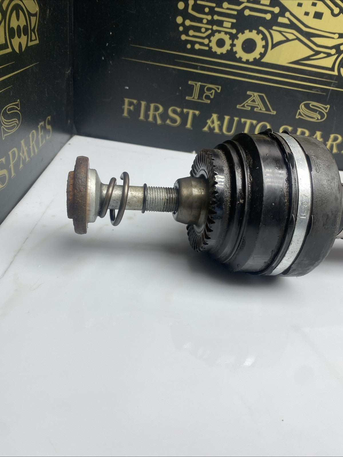 BMW 5 SERIES DRIVESHAFT LEFT 2.0 PETROL AUTOMATIC 8686241 G30 2017 - 2023