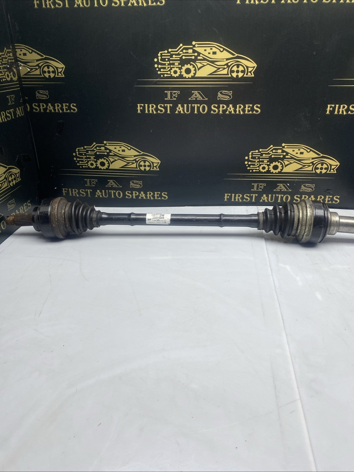 BMW 1/2/3/4 SERIES F20 F22 F30 F32 AUTO DRIVER SIDE REAR DRIVESHAFT 7597690