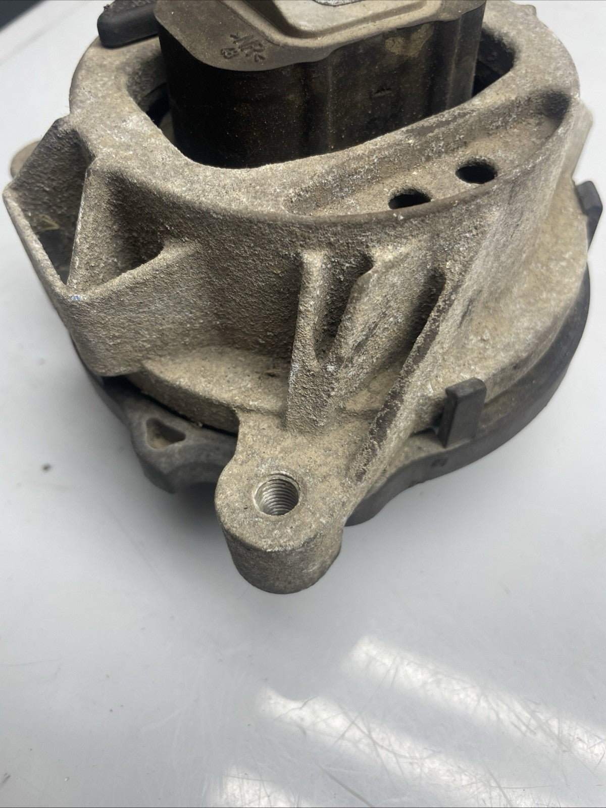 BMW 1 Series Engine Mount Left Side 6787659 F20 F21 F22 F30 F32 F36