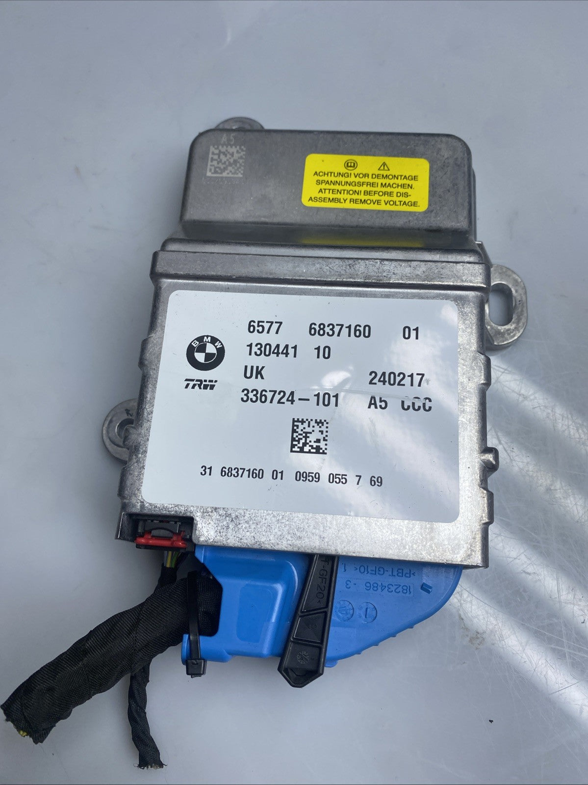 BMW i3 I01 Hybrid SRS ECU Control Unit 6837161 336724-101