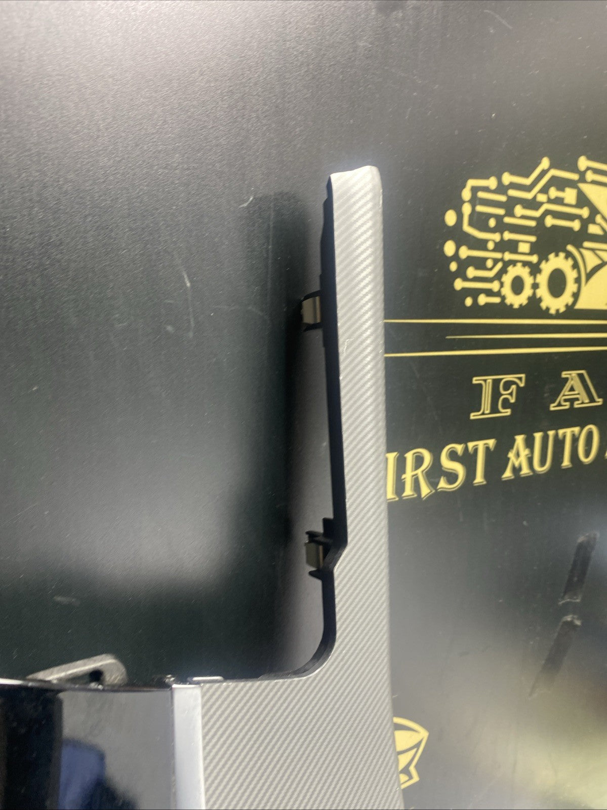 BMW F90 Center Console Trim 8069342 Petrol 2019 33196215