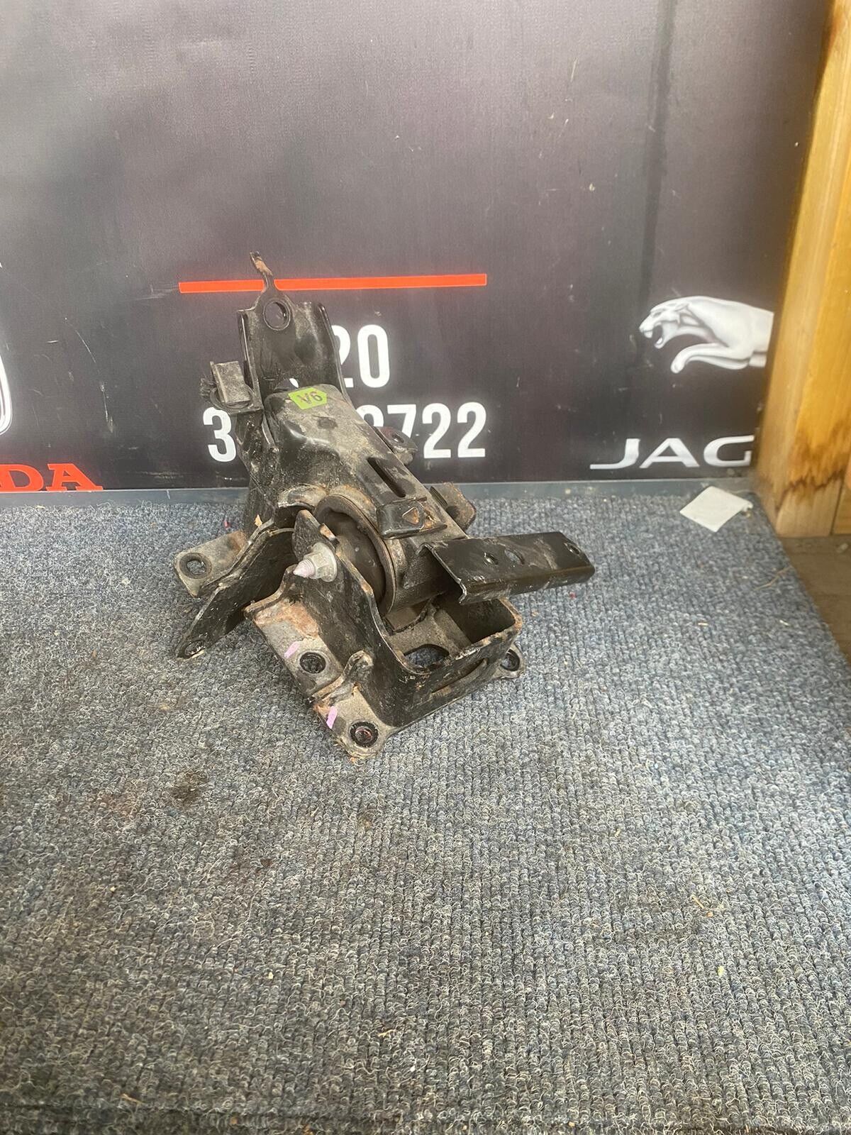 Toyota Yaris Mk3 Engine Mount 1.5 Petrol 2017 Hybrid
