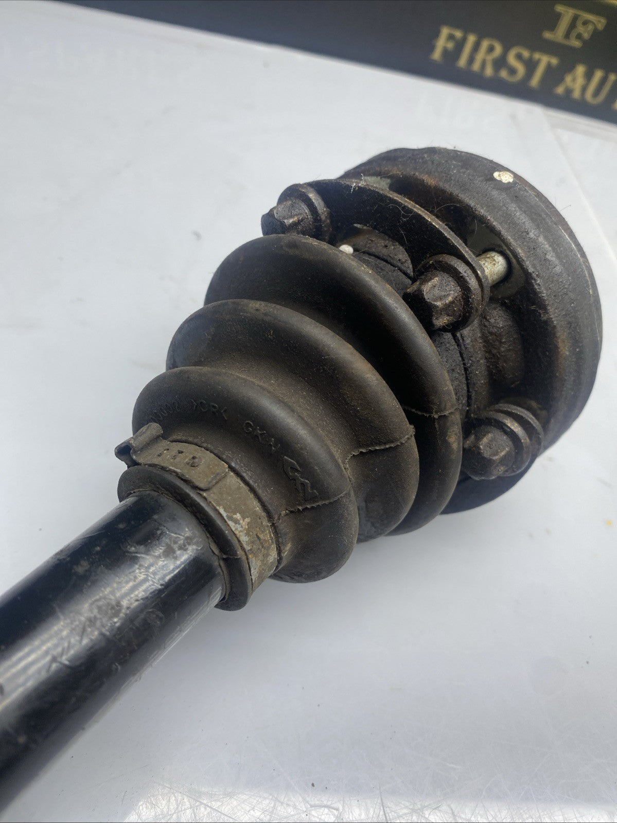 BMW 1 SERIES E81-E82-E87-E88- REAR DRIVE SHAFT & CV JOINTS OFF/SIDE 2004>2013