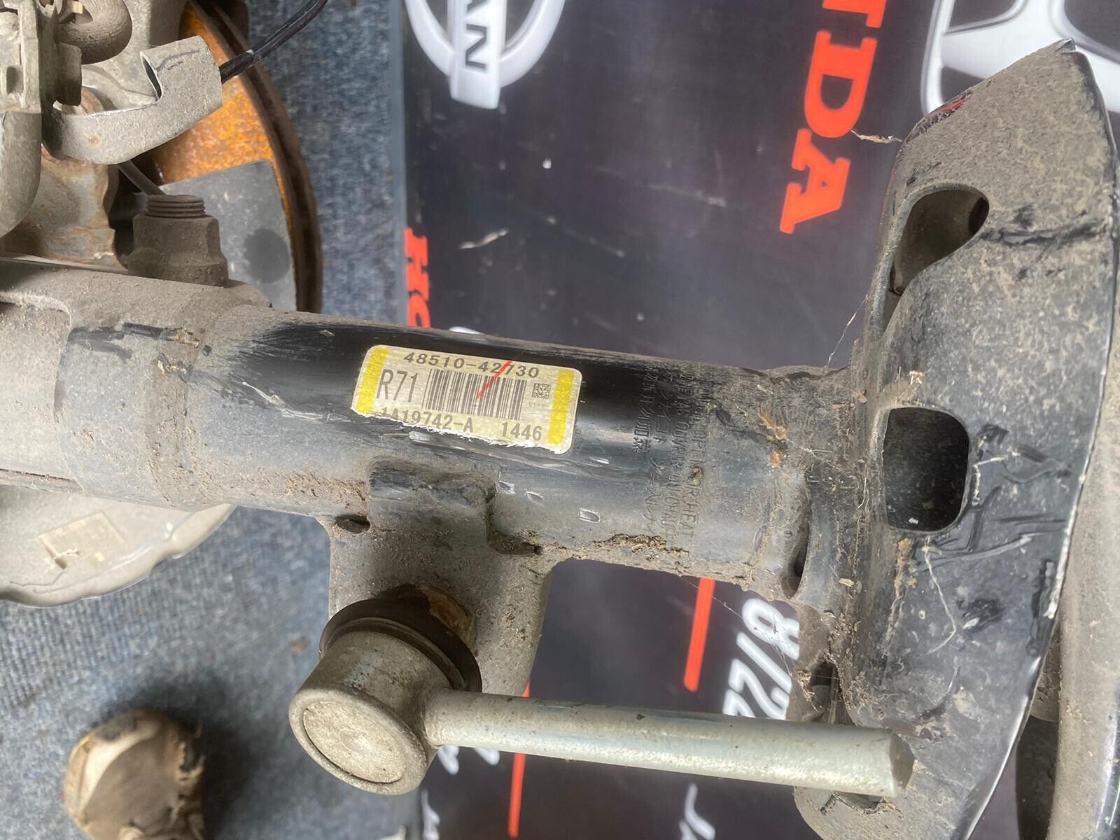 TOYOTA RAV 4 2022 HYBRID O/S RIGHT SUSPENSION LEG COMPLETE