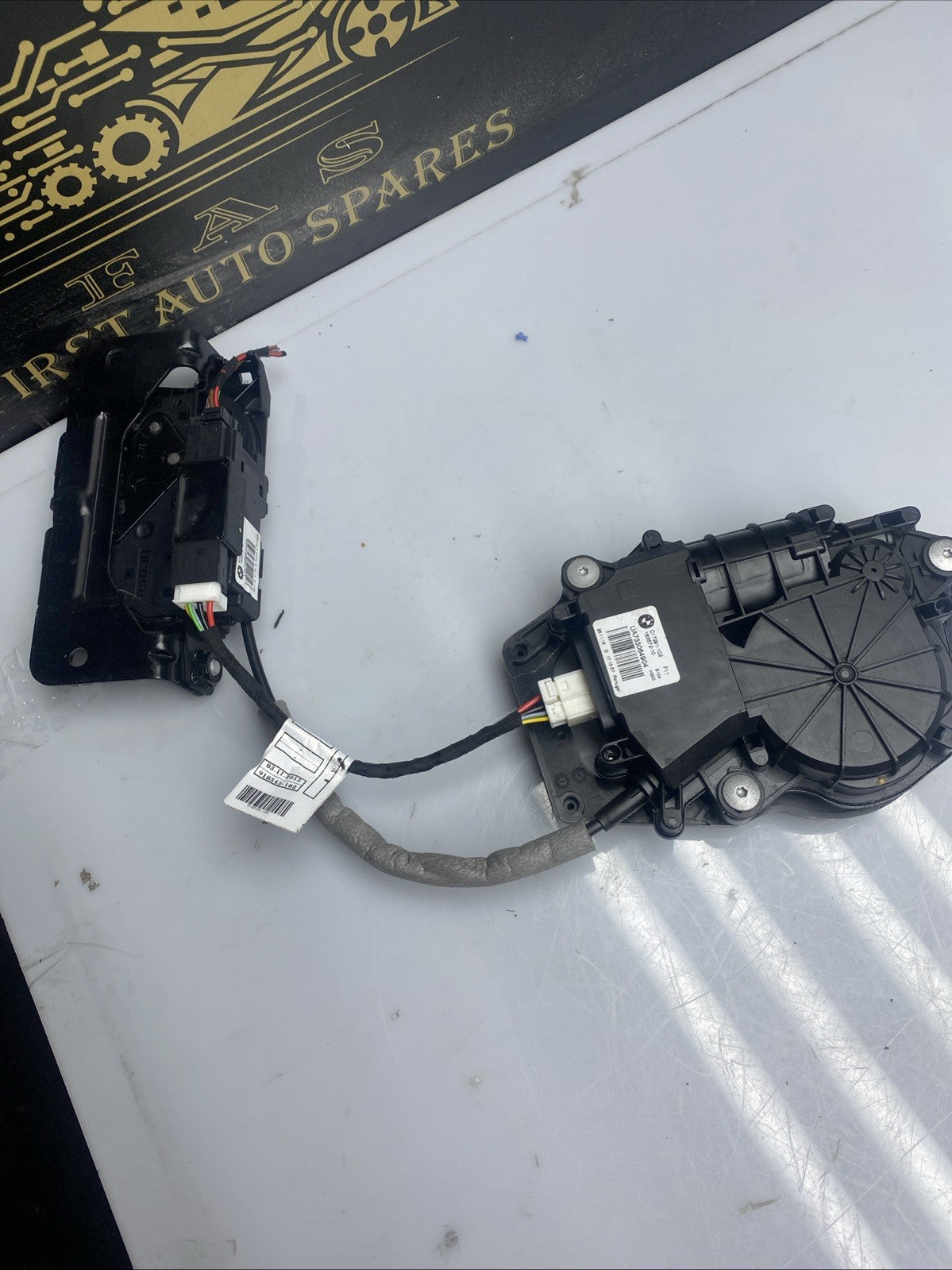 BMW 1 SERIES 2 SERIES BOOTLID TAILGATE LOCK MECHANISM 163672