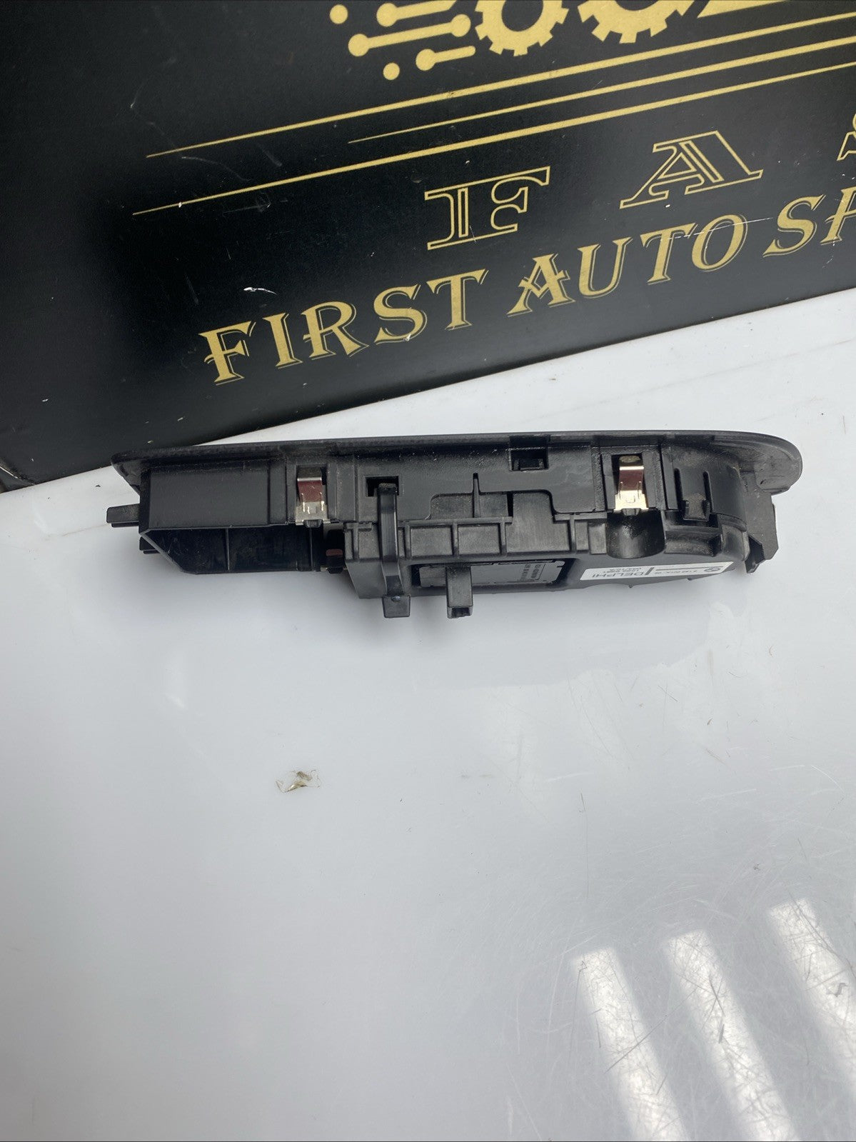 BMW 1 Series E81 E87 E82 Coupe Front Right Power Window Switch 15939961