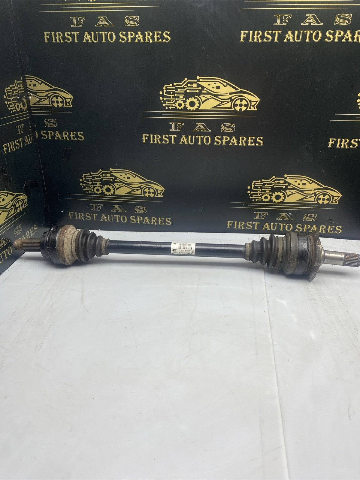 REAR LEFT PASSENGER SIDE DRIVESHAFT 7581021 BMW 5 SERIES F10 F11 2012