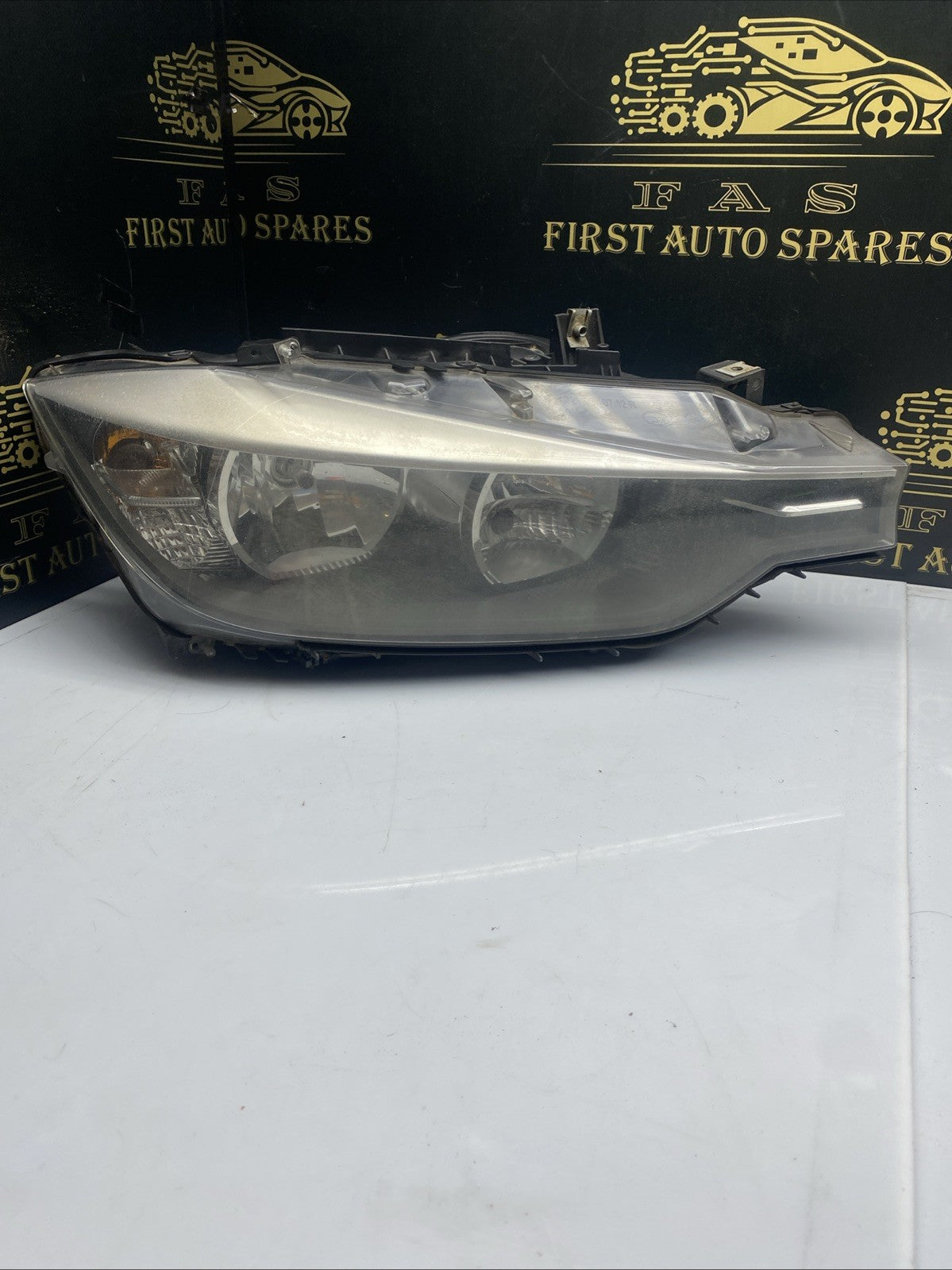 BMW 3 SERIES HEADLAMP HALOGEN RIGHT SIDE 7259540 F30 F31 2012 - 2015