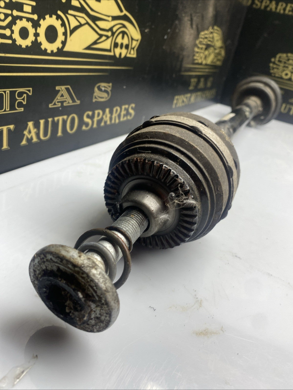 BMW 5 SERIES G30 DRIVESHAFT PASSENGER FRONT 8664049