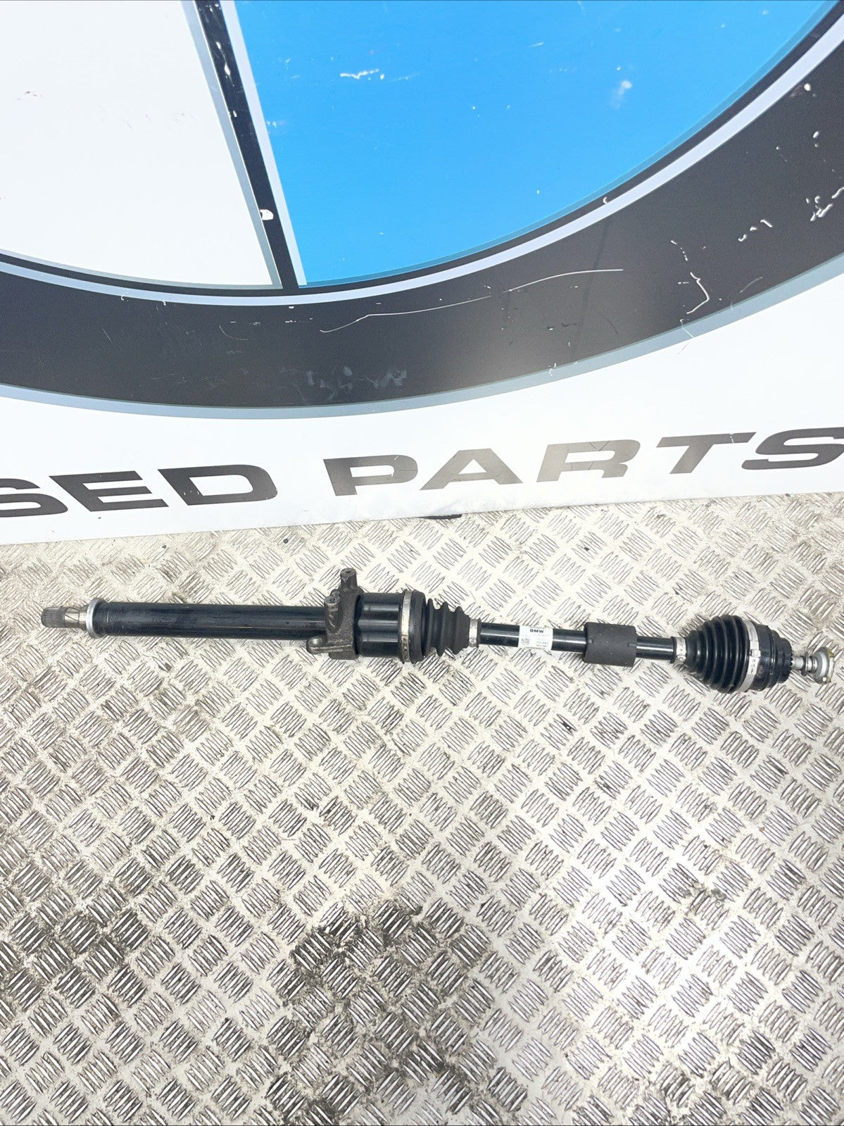 BMW 1 ,2 SERIES F40,F45 2023 FRONT DRIVESHAFT LEFT PASSENGER SIDE 8482645