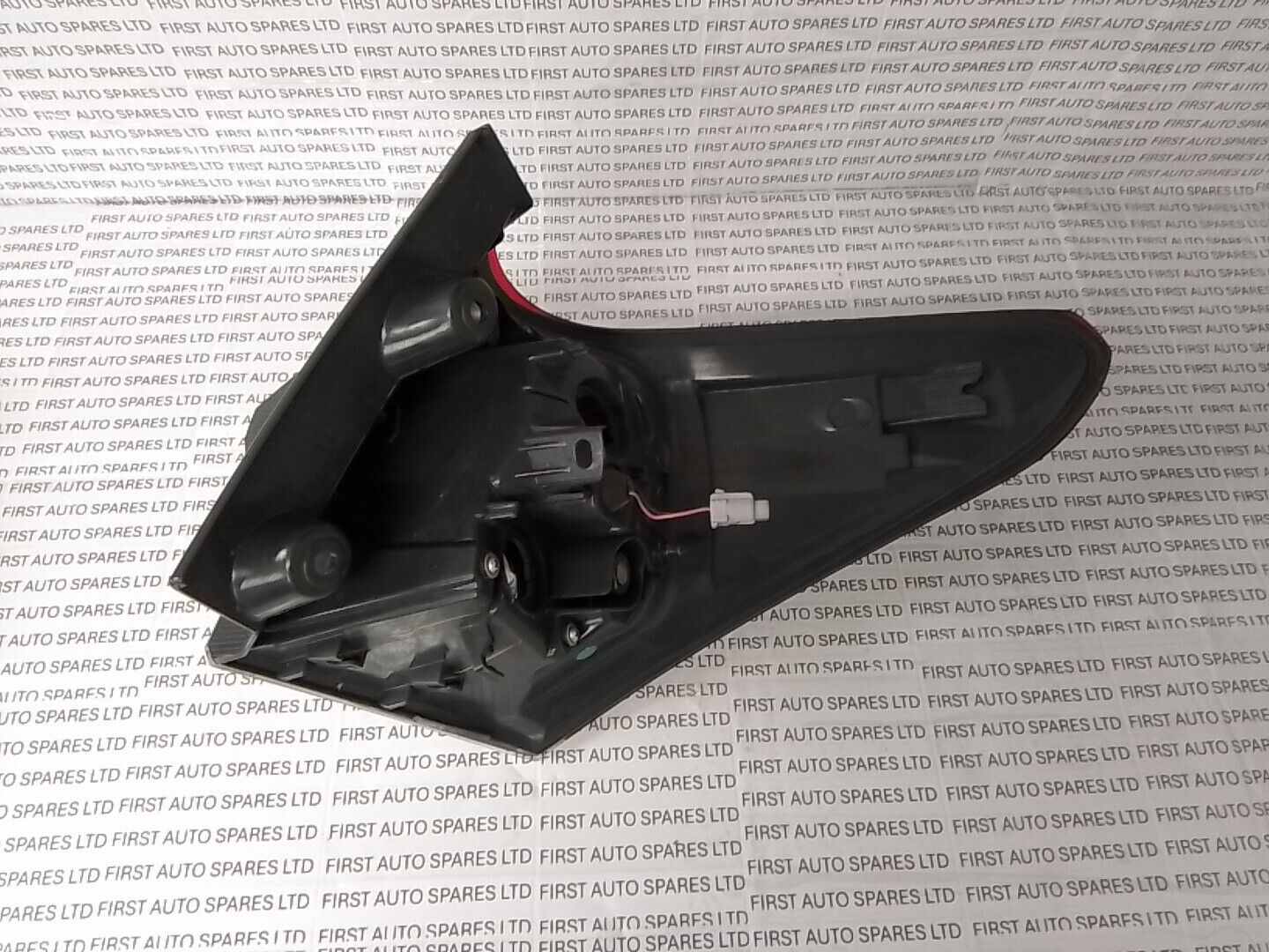 TOYOTA AURIS BRAKE LAMP REAR LEFT NSR 1.8L CVT HYBRID HATCHBACK 2017 BRAKE LAMP