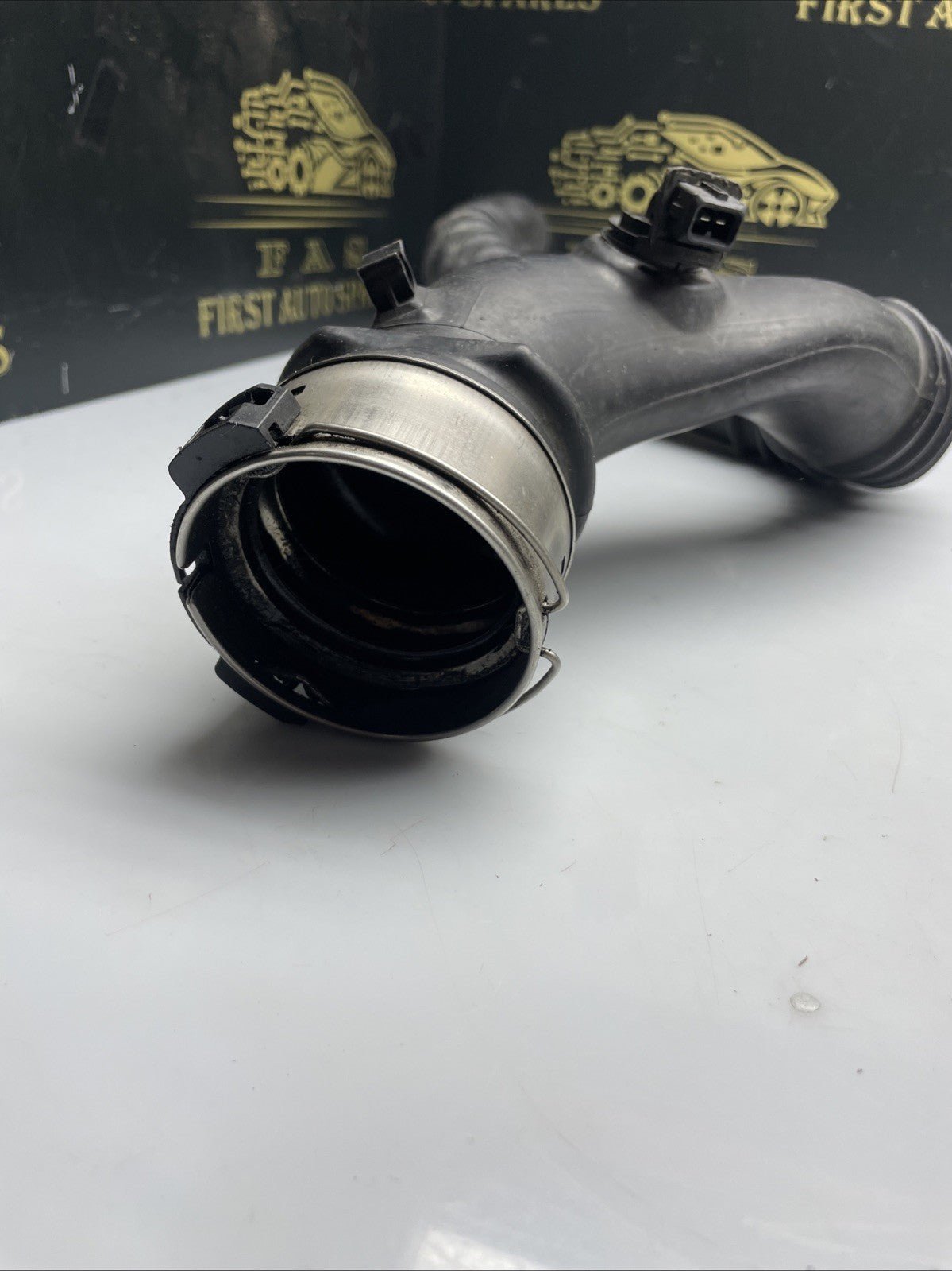 BMW E84 X1 DIESEL INTERCOOLER HOSE PIPE -TOP 446291603