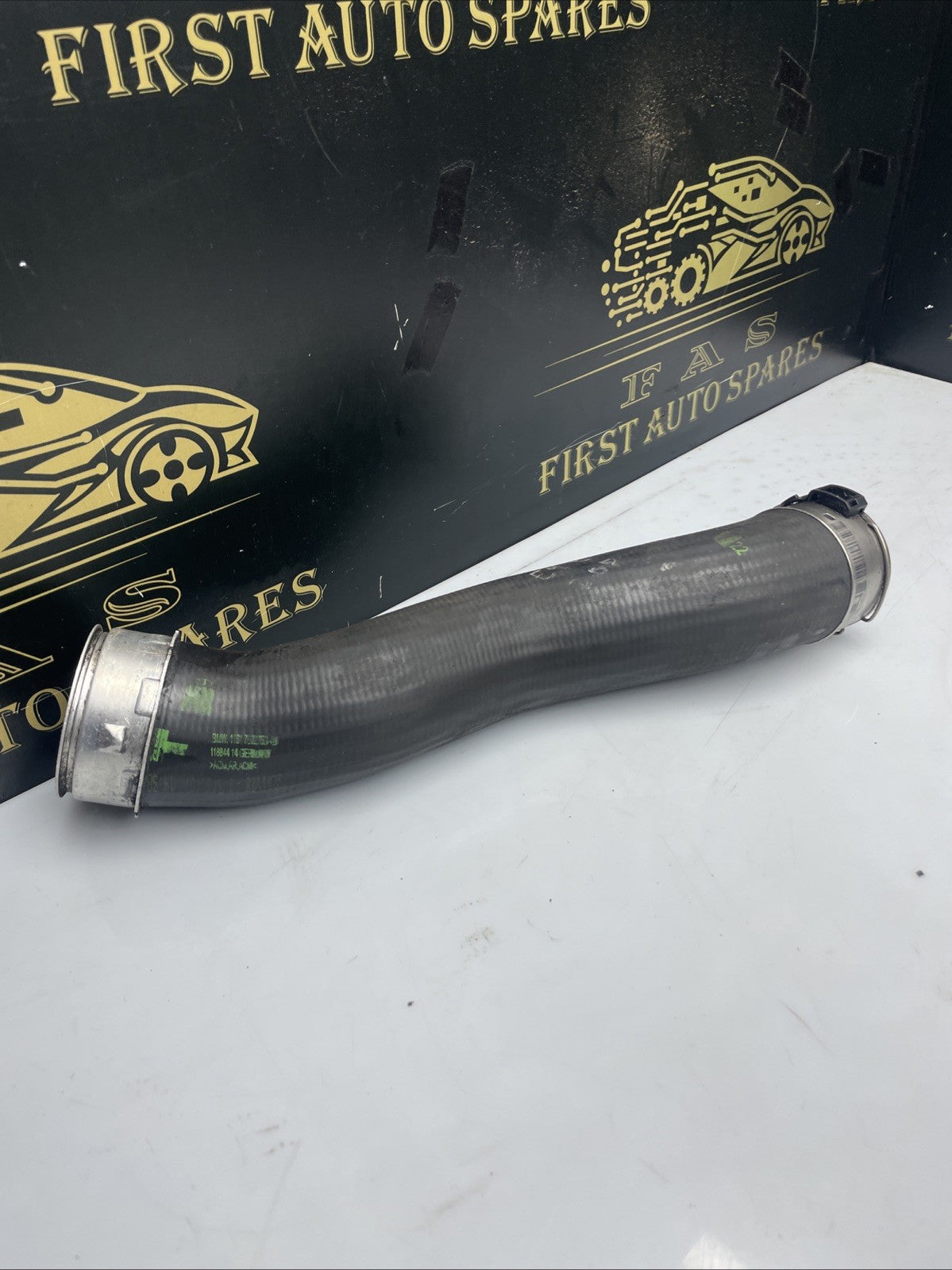BMW 520D 2010 INTERCOOLER INTER COOLER HOSE PIPE 11884414