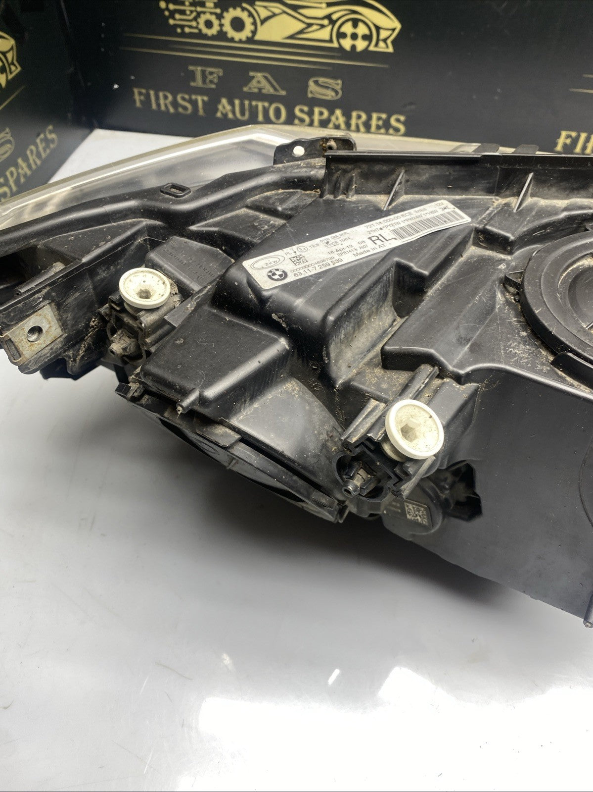 2012-2015 BMW 3 SERIES F30 LEFT FRONT HEADLIGHT HEADLAMP 7259539