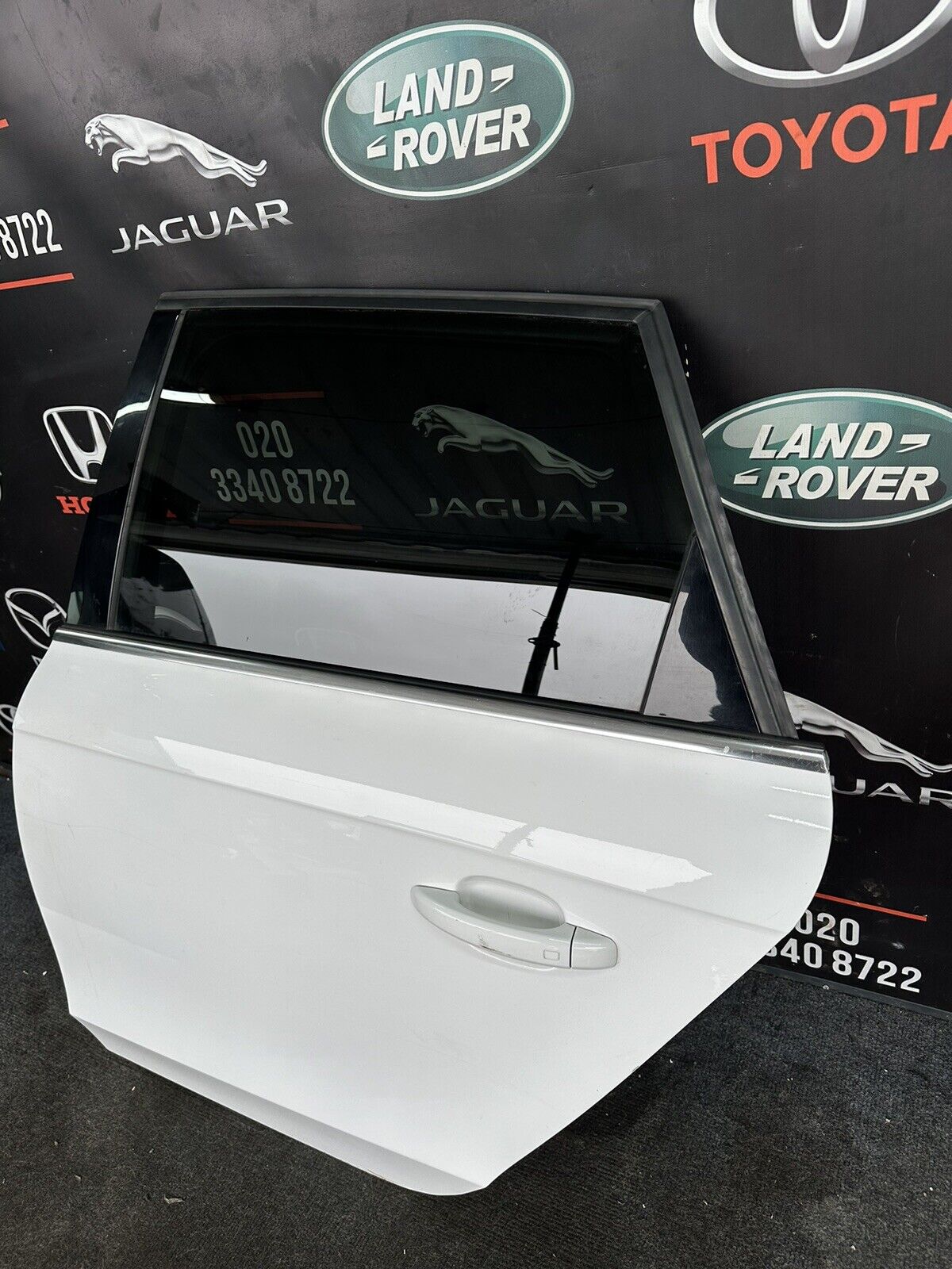 AUDI A4 REAR DOOR LEFT PASSENGER SIDE IN ESTATE B8 2014